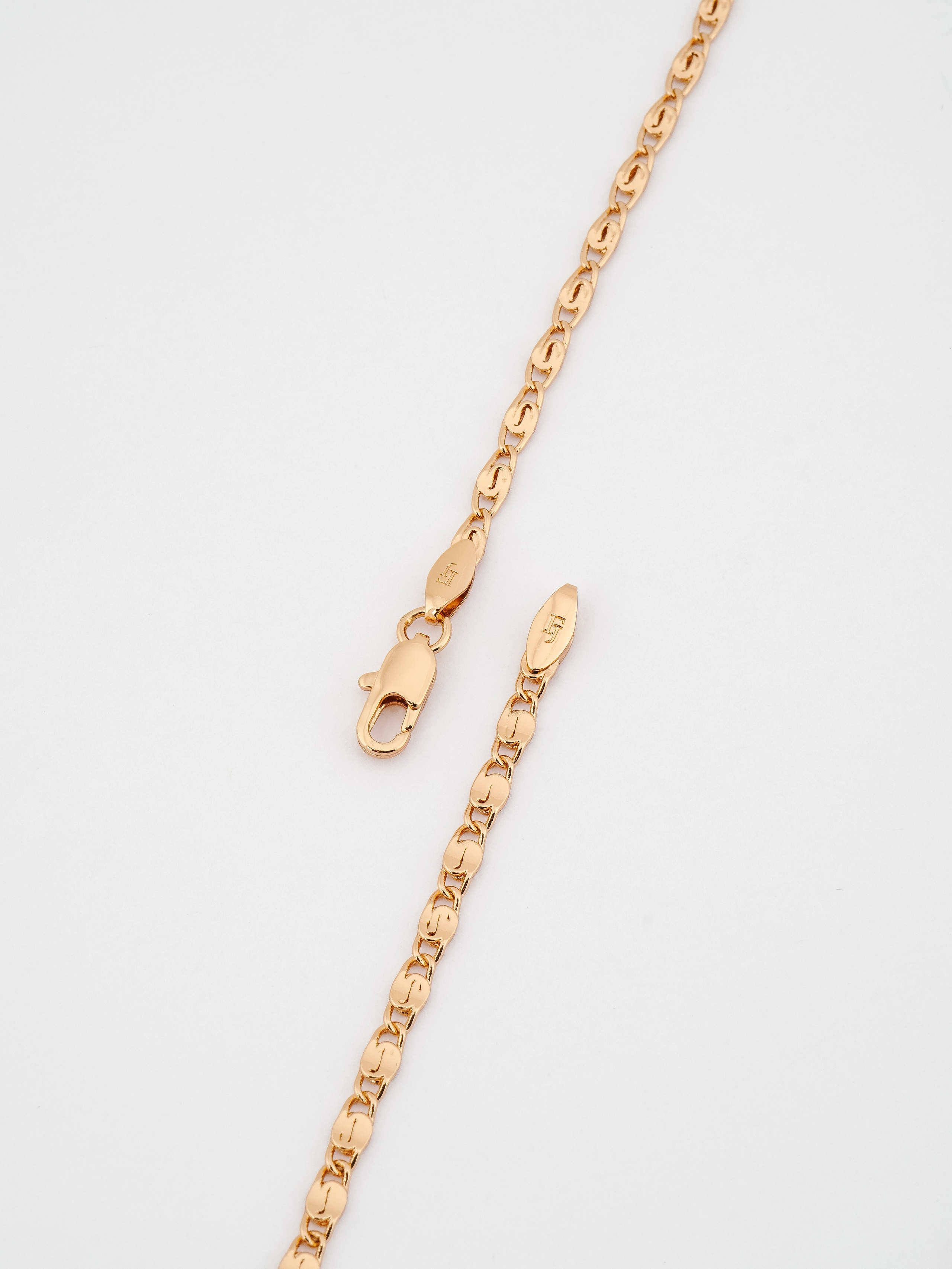 Сложные фото 900 руб/кадр (со сложными композиционными/световыми решениями). Фотопродакшн продающего контента