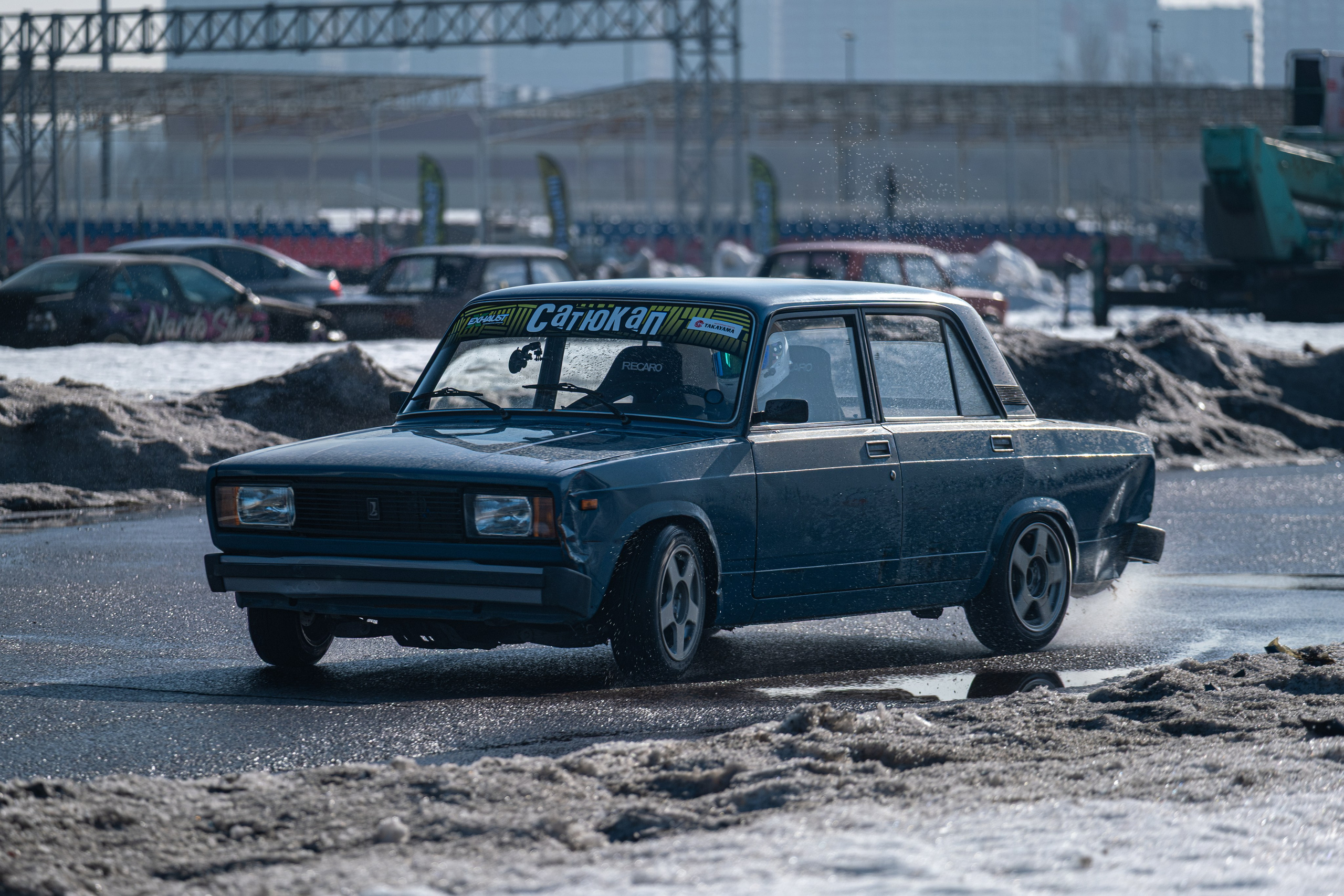 Спортивная автомобильная съемка. Malenkyia