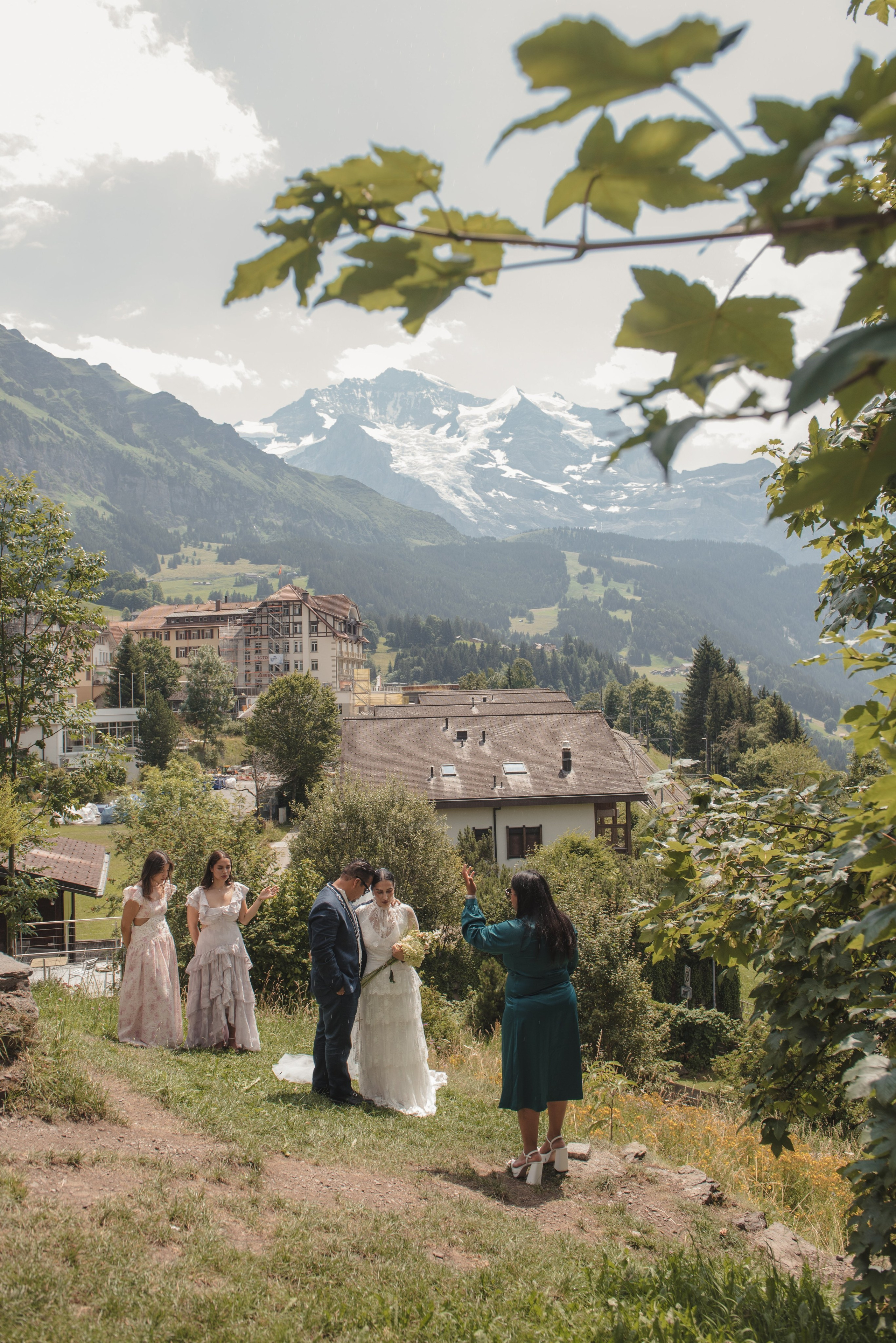 Berta & Orlando (Lauterbrunnen, Switzerland). Photographer in Interlaken area