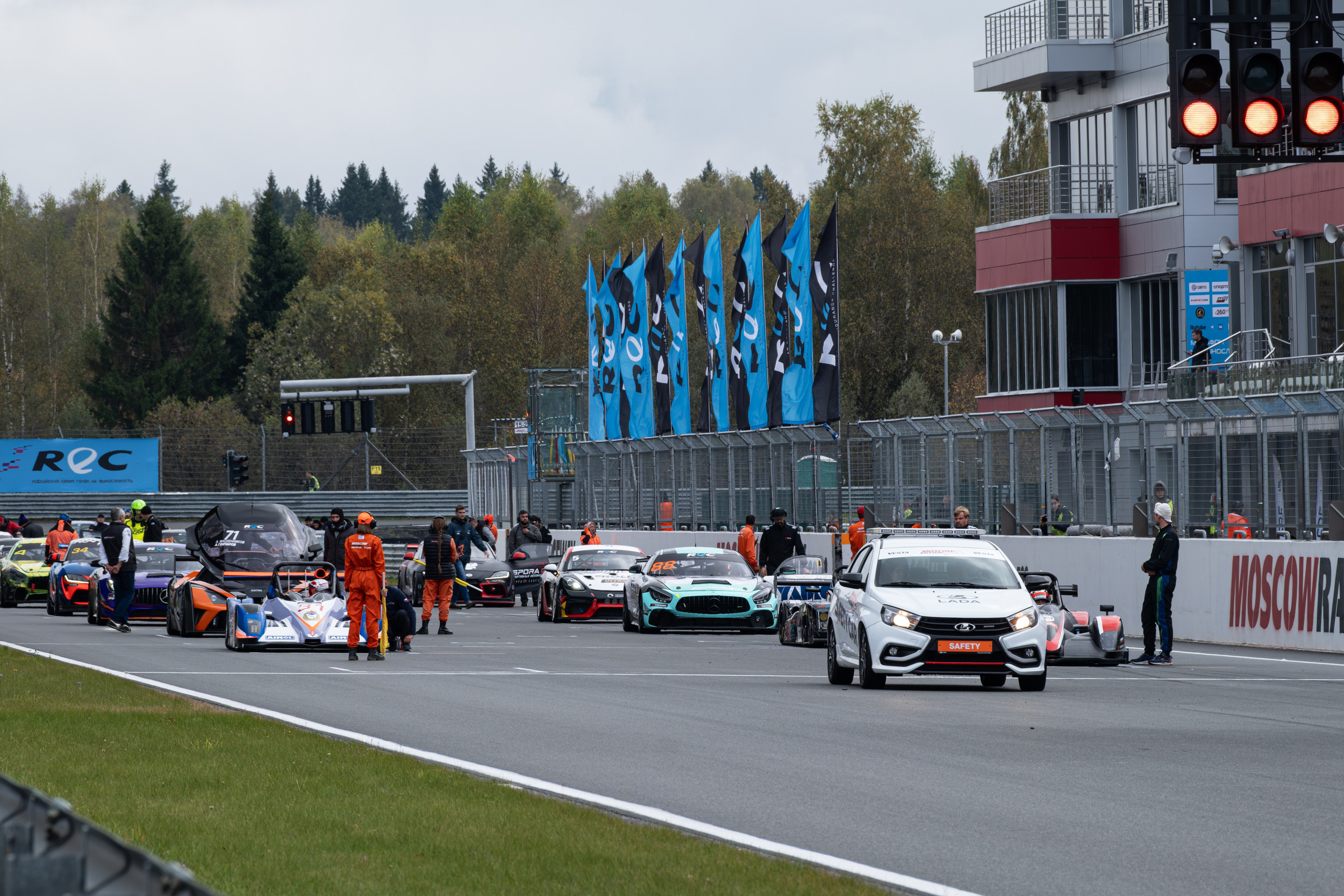 Российская серия гонок на выносливость. Авто и мотоспорт — фотограф Антон Медведев iCoguar