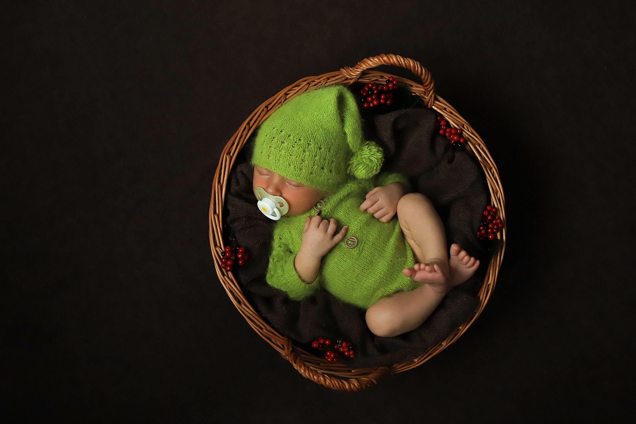 Фотосессия малыша Екатеринбург. Фотосессия новорождённого Екатеринбург. Фотограф newborn Екатеринбург. Фотограф новорожденных Екатеринбург. Фотограф Екатеринбург. Фотосессия Екатеринбург. Фотосессия под ключ Екатеринбург 