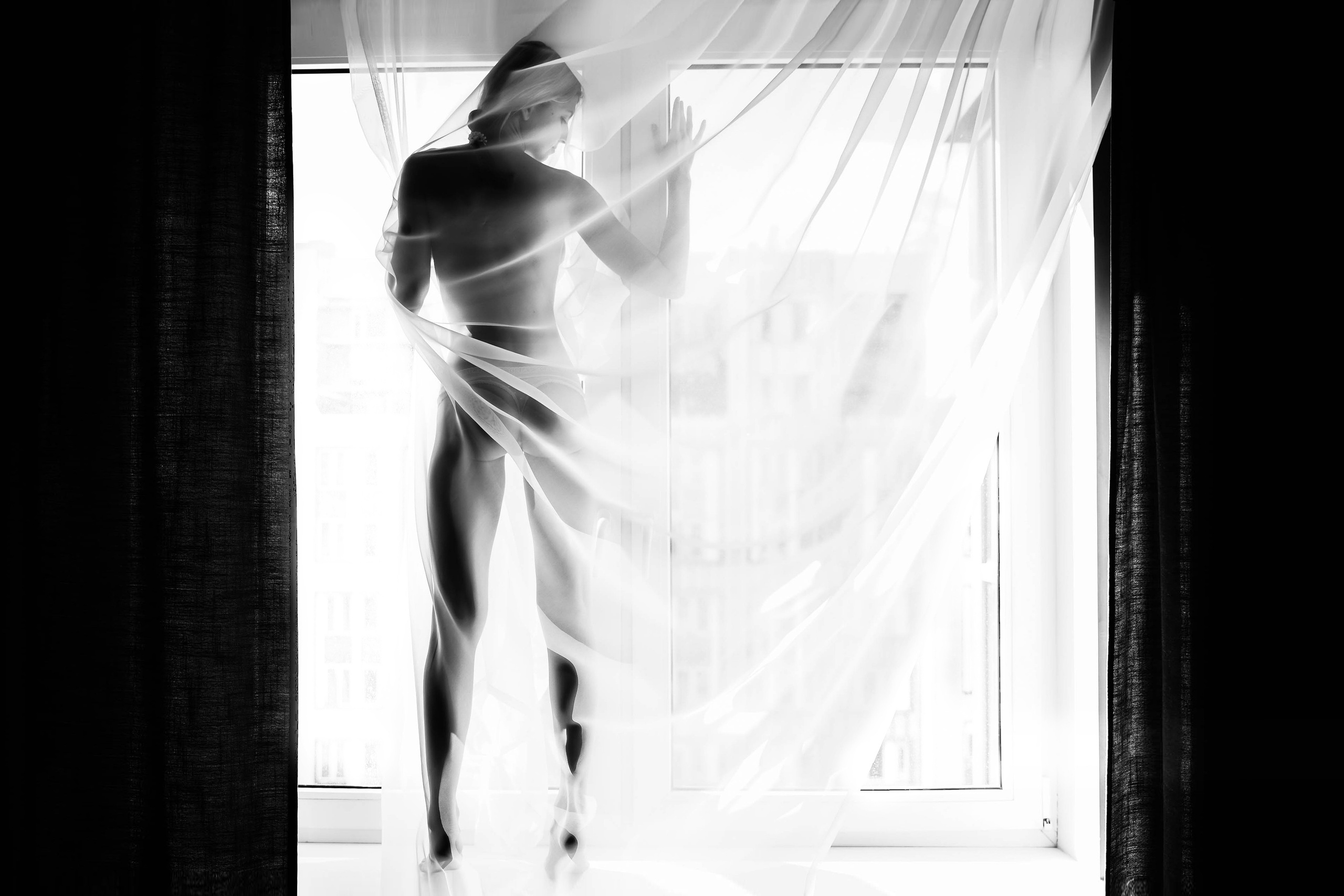 Ню фотосессия дома