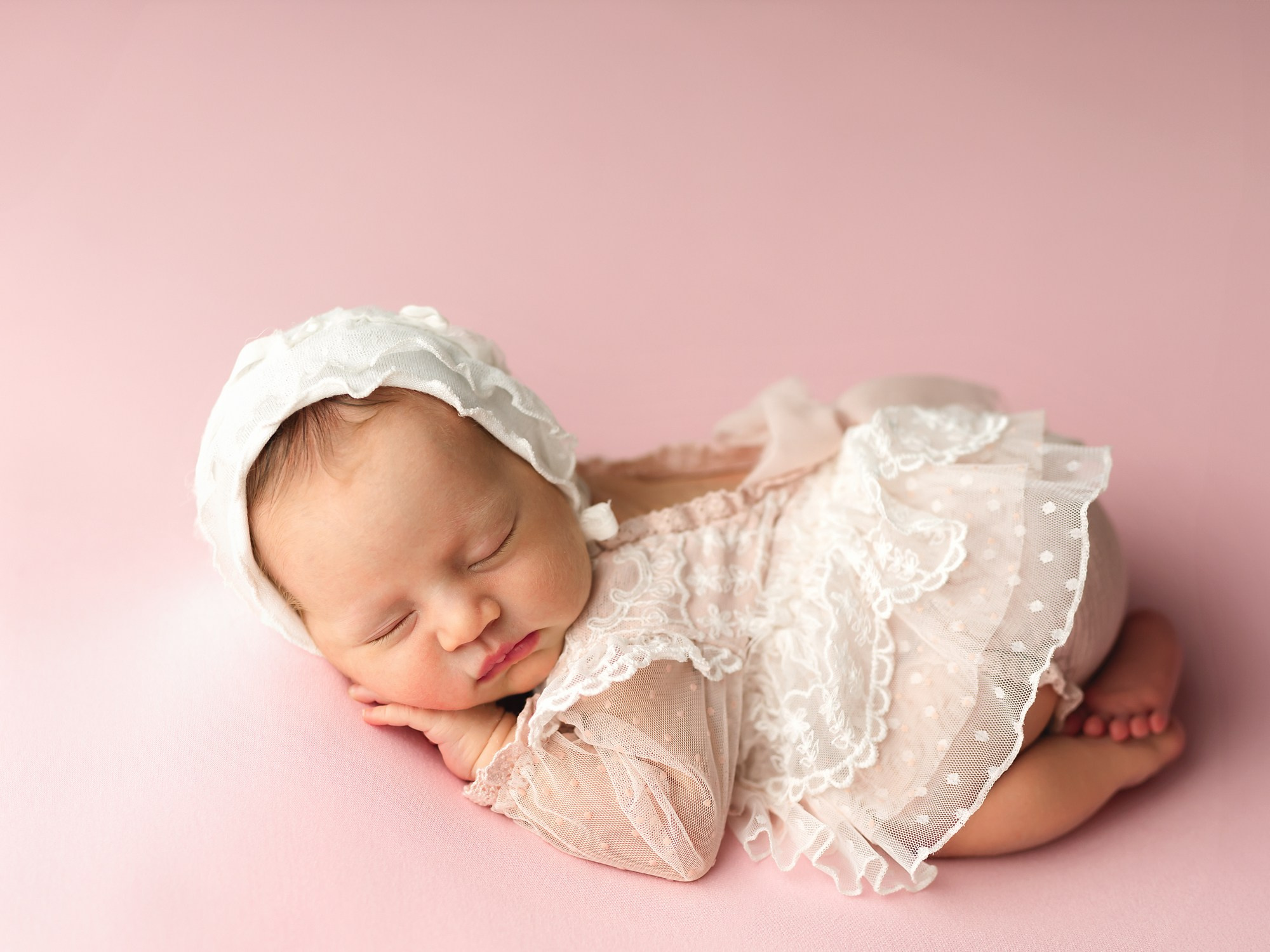 Newborn. Фотограф новорождённых в Казани Нейля Гильмутдинова ньюборн