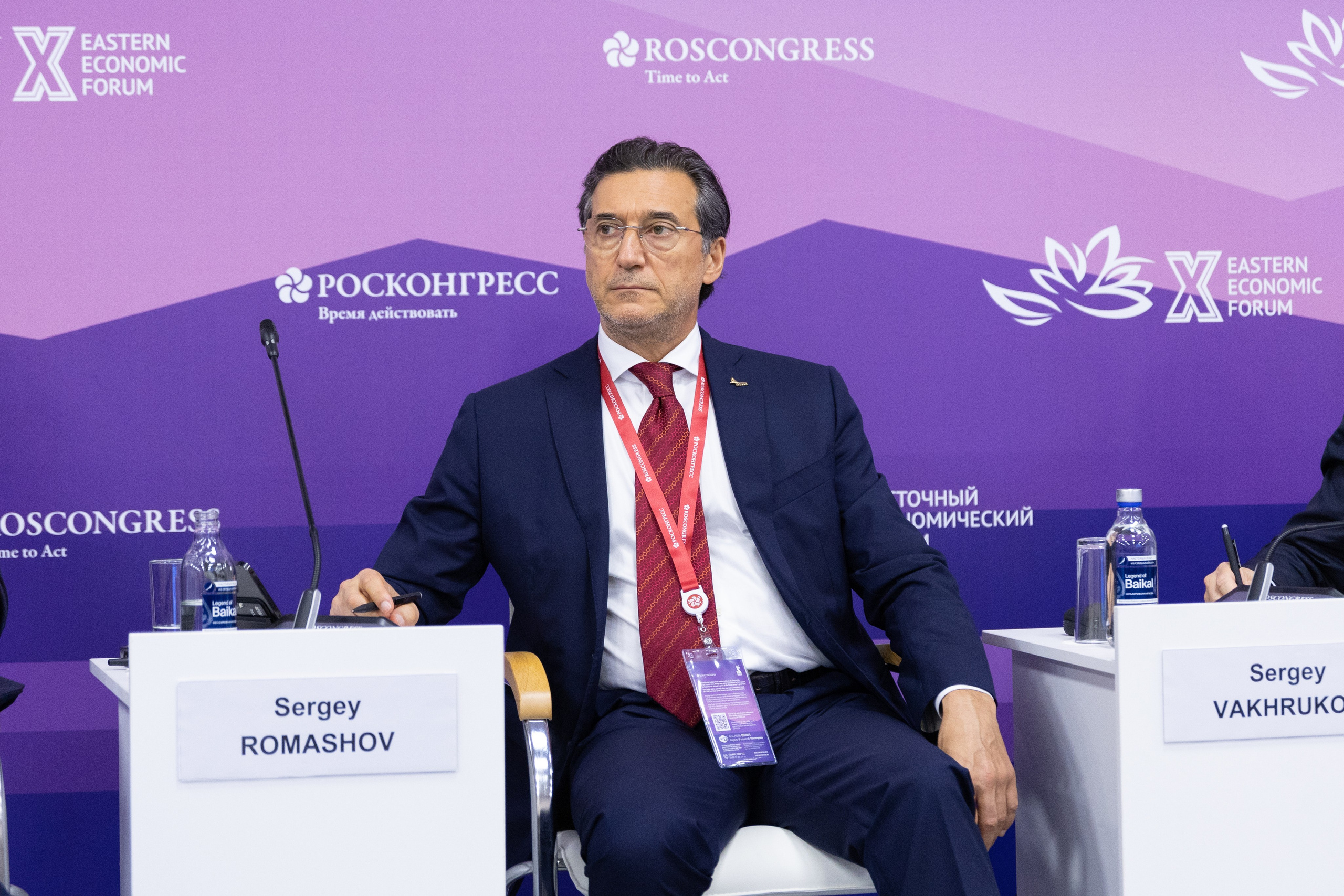 ВЭФ 2025. Олег Катакинов| Репортажный фотограф в городе у моря (Владивосток)