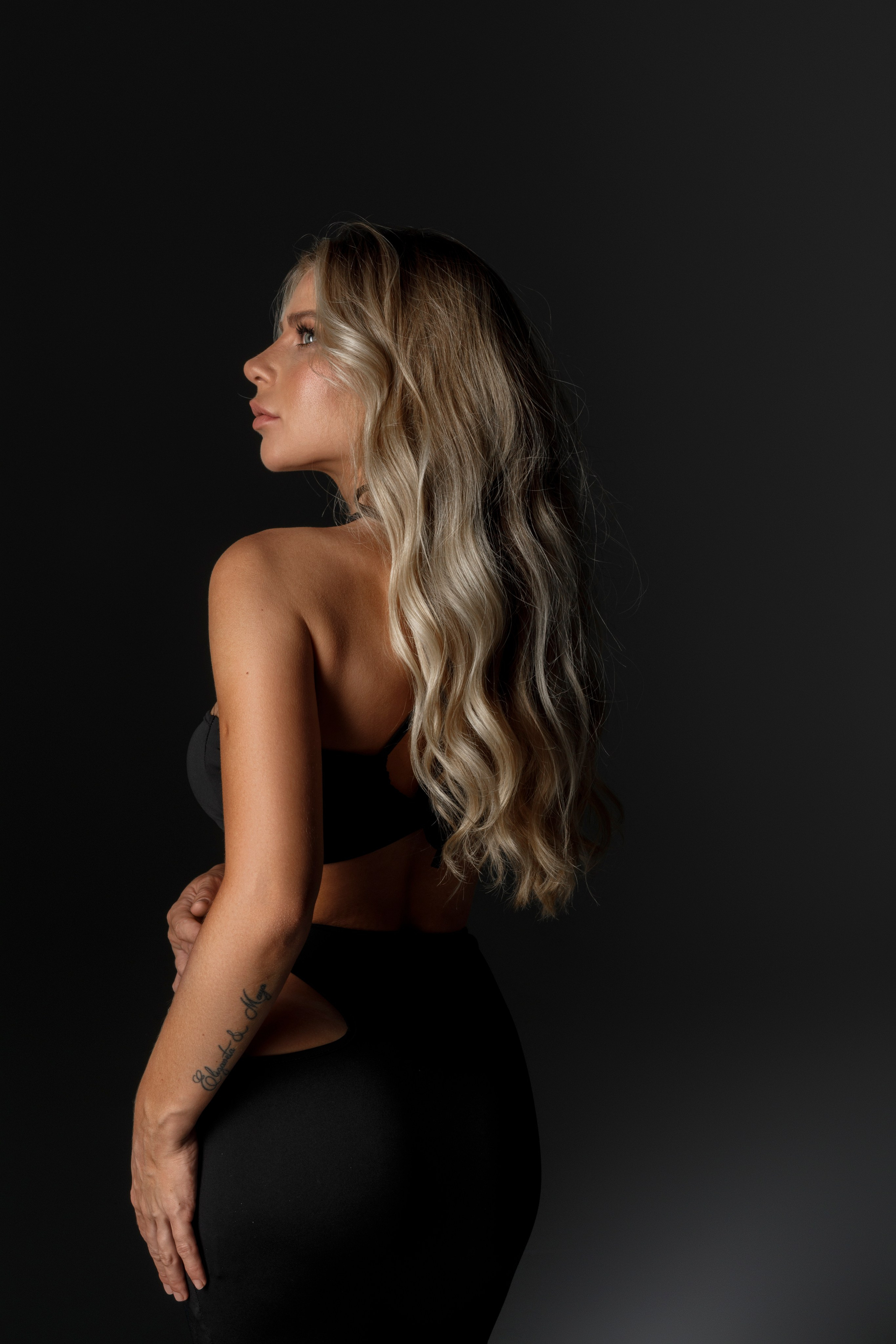 Яна. Главная