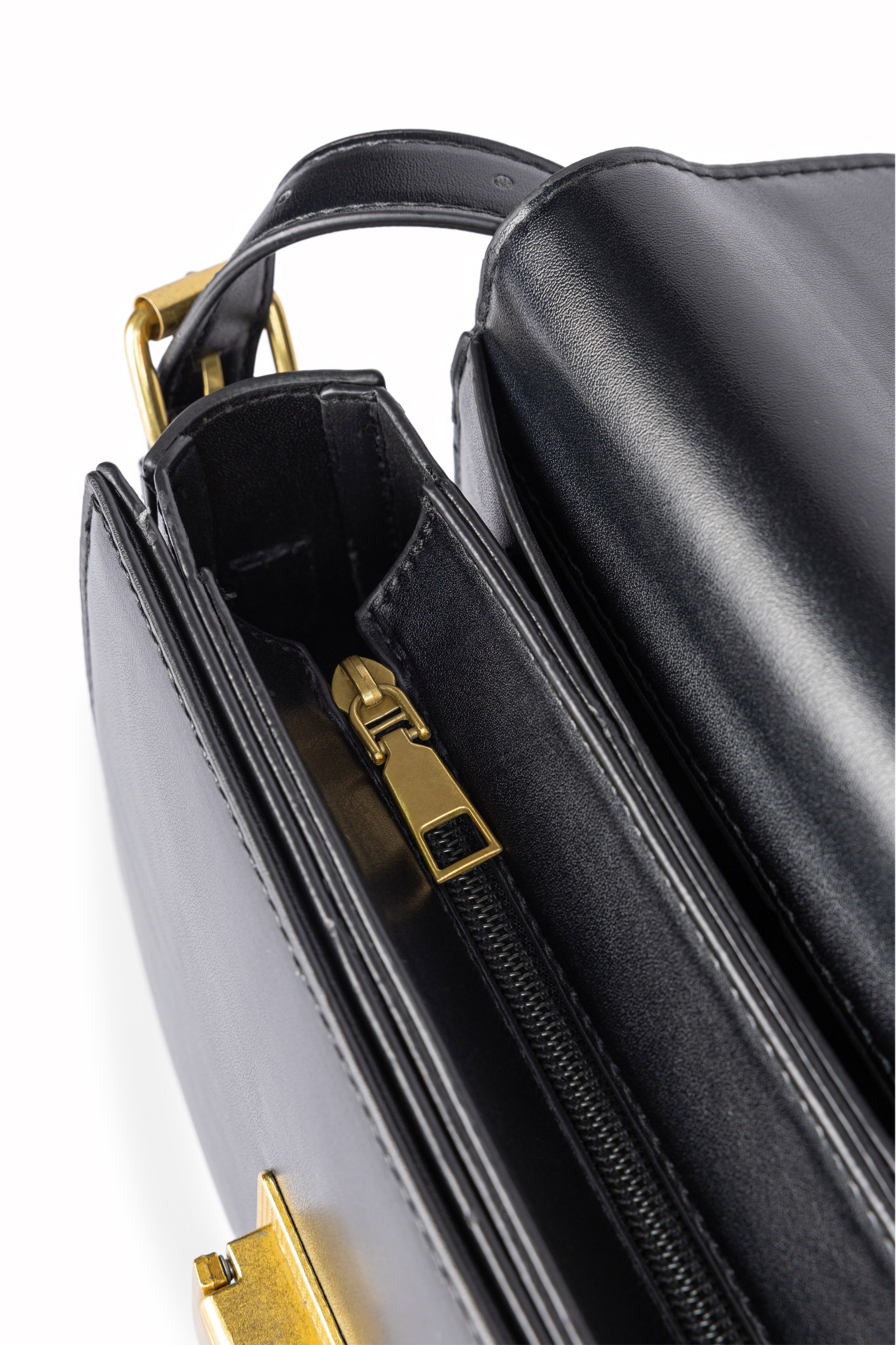 Съёмка сумок для бренда DAFFO