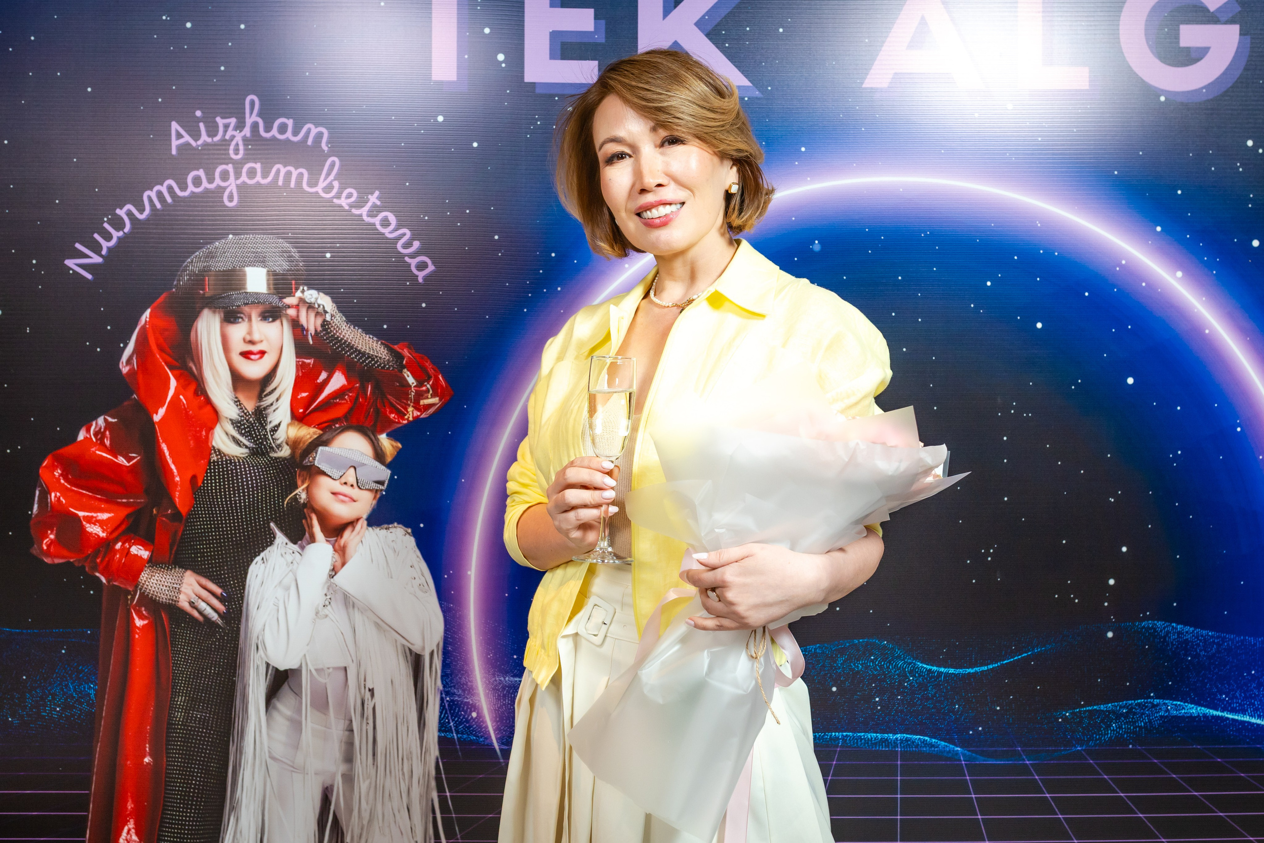 Репортажная фотосъёмка мероприятий в Алматы — презентация клипа | Jora Abramov фотограф. Коммерческий и репортажный фотограф в Алматы — Jora Abramov