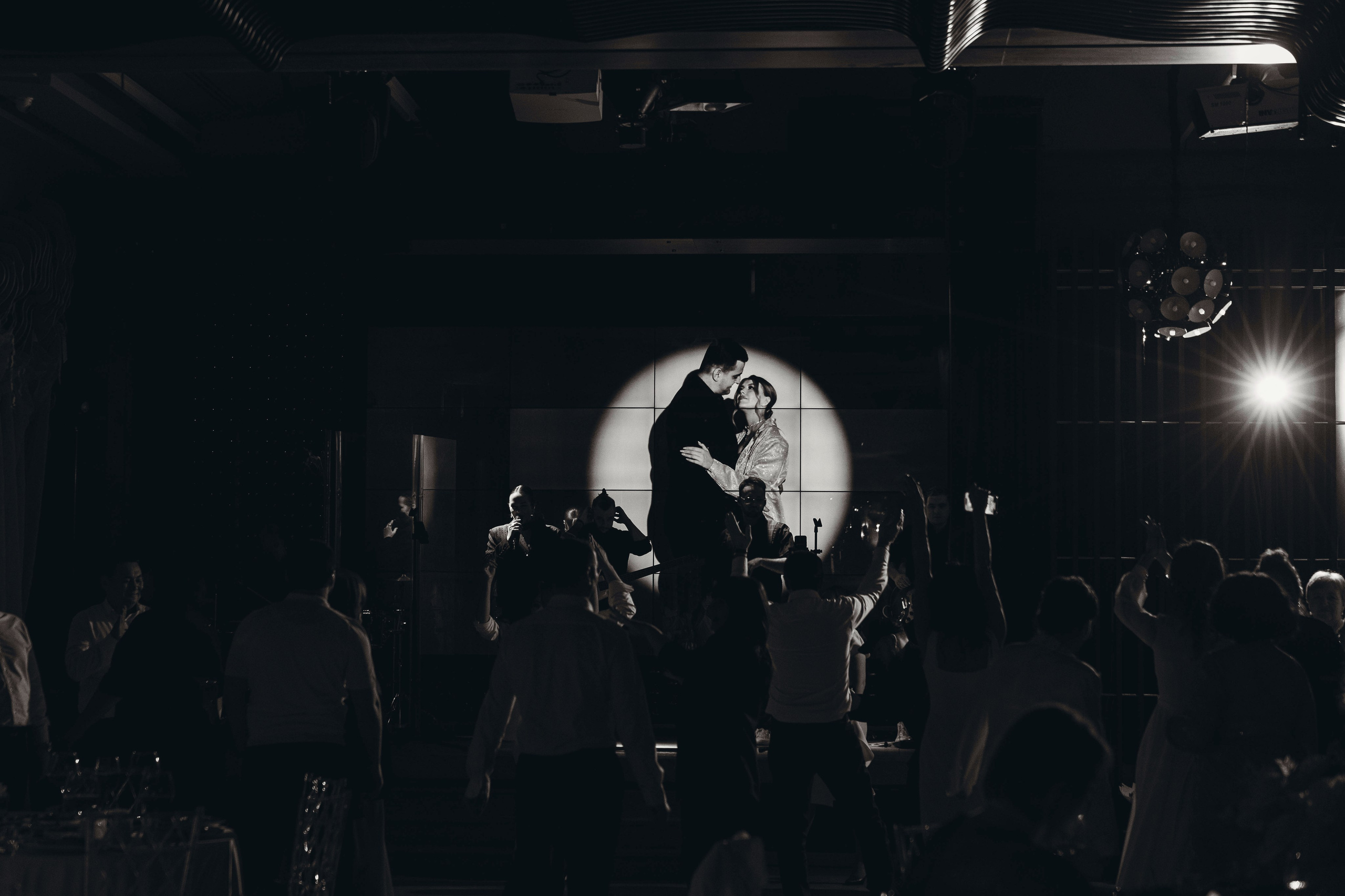 Ян и Екатерина (Дали Хол). Свадебный и семейный фотограф в городе Сургуте Стерликова Светлана