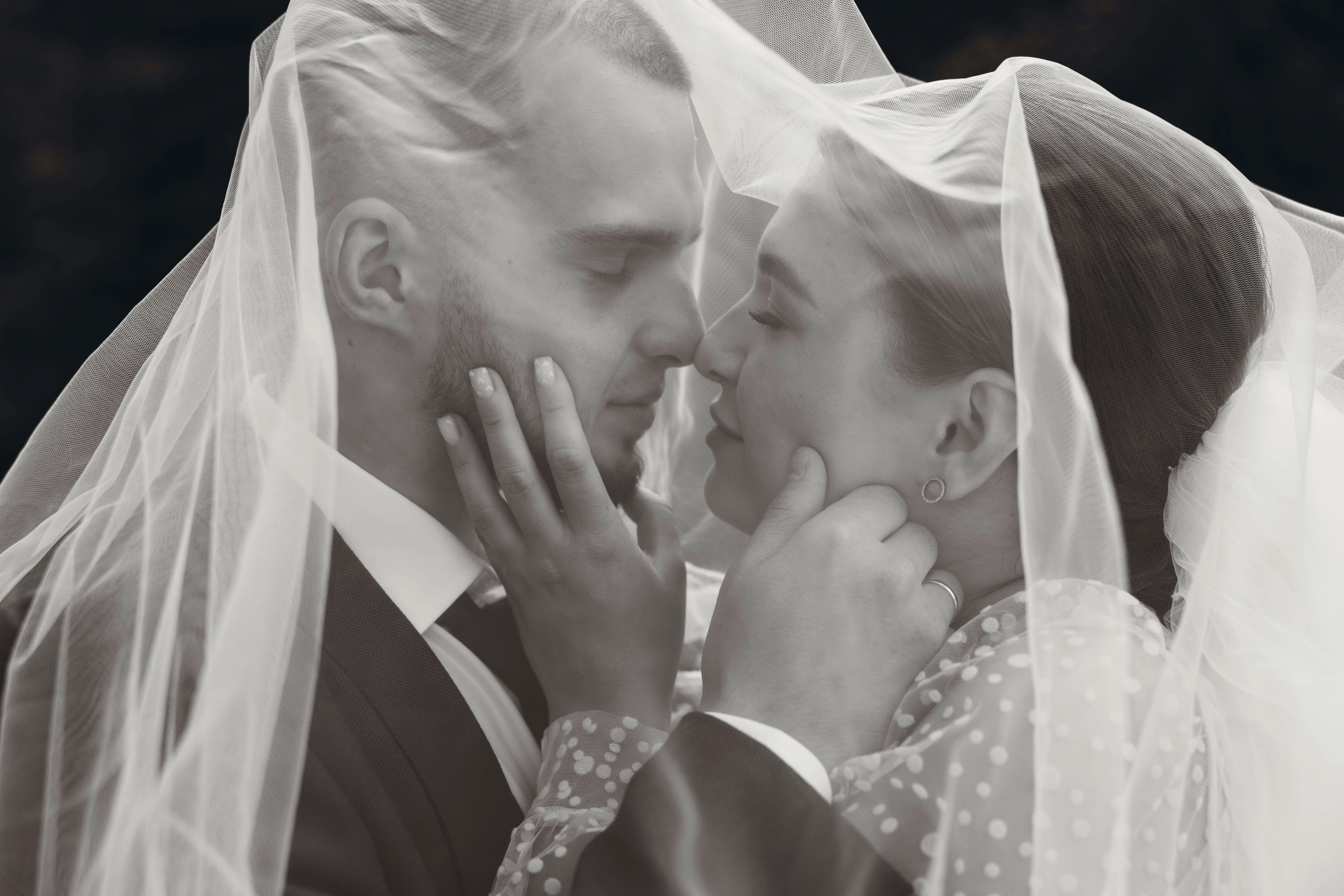 Никита и Ульяна (максимальный — Винотека). Свадебный и семейный фотограф в городе Сургуте Стерликова Светлана