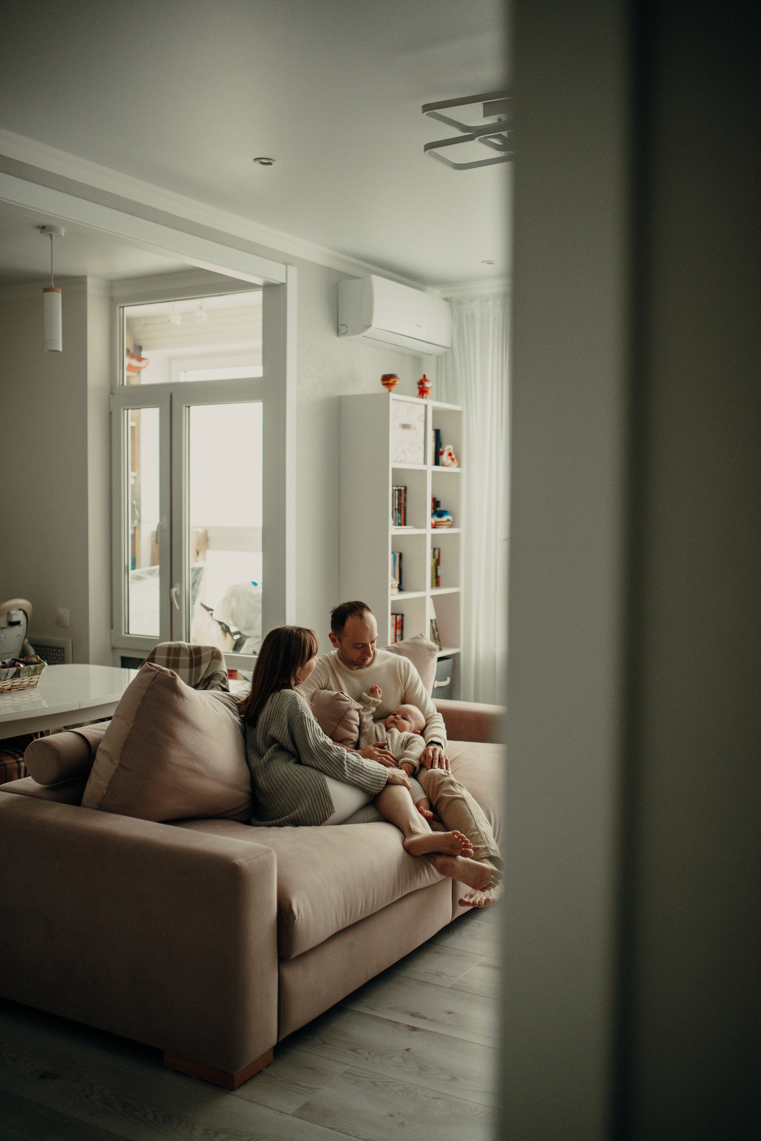 Домашняя семейная история: Василисе 10 месяцев. Семейная фотосессия Бутово Москва фотограф Алина Морщагина