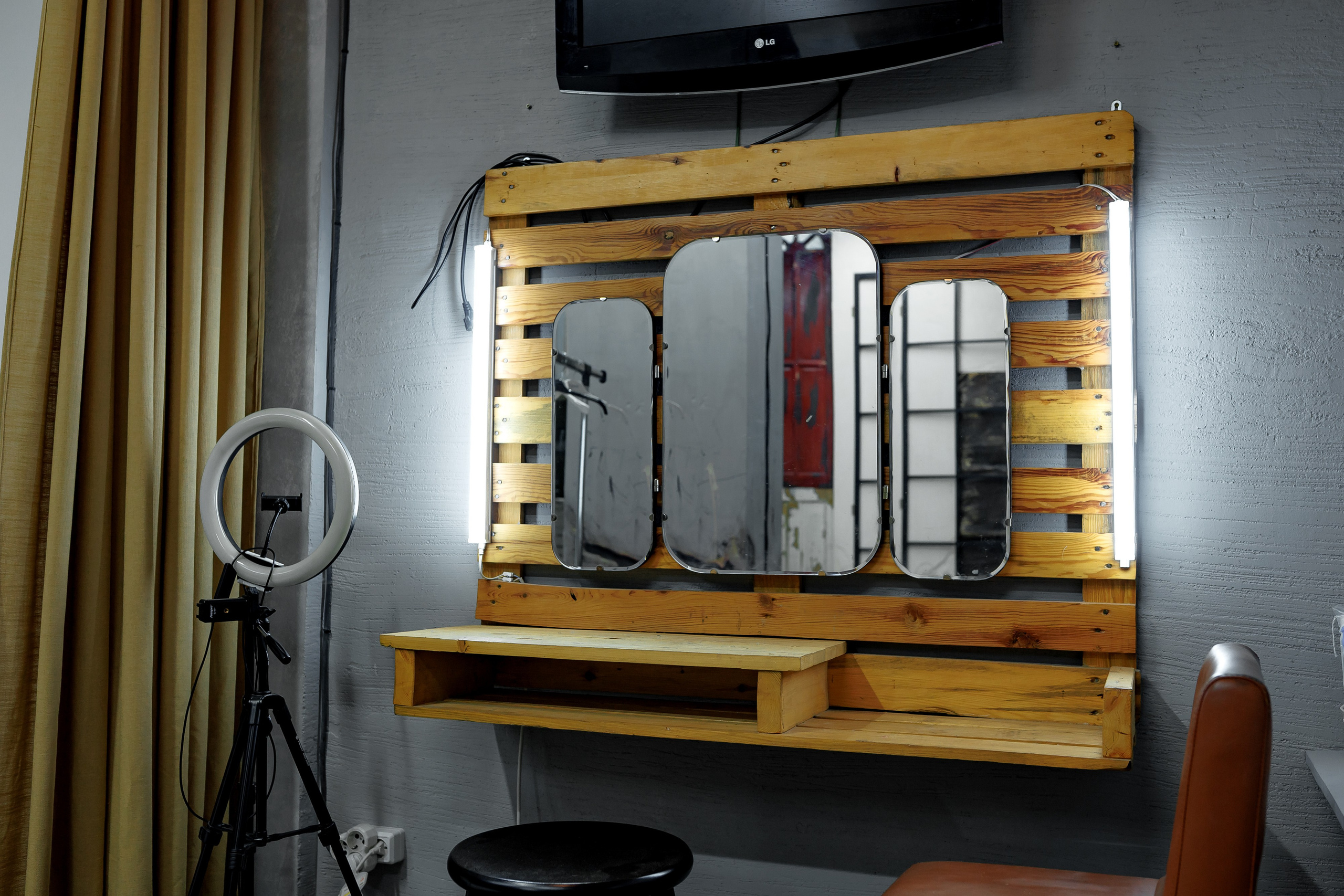 Fairytale Dungeon Творческая фото-мастерская. Волшебные фотосессии в Алматы