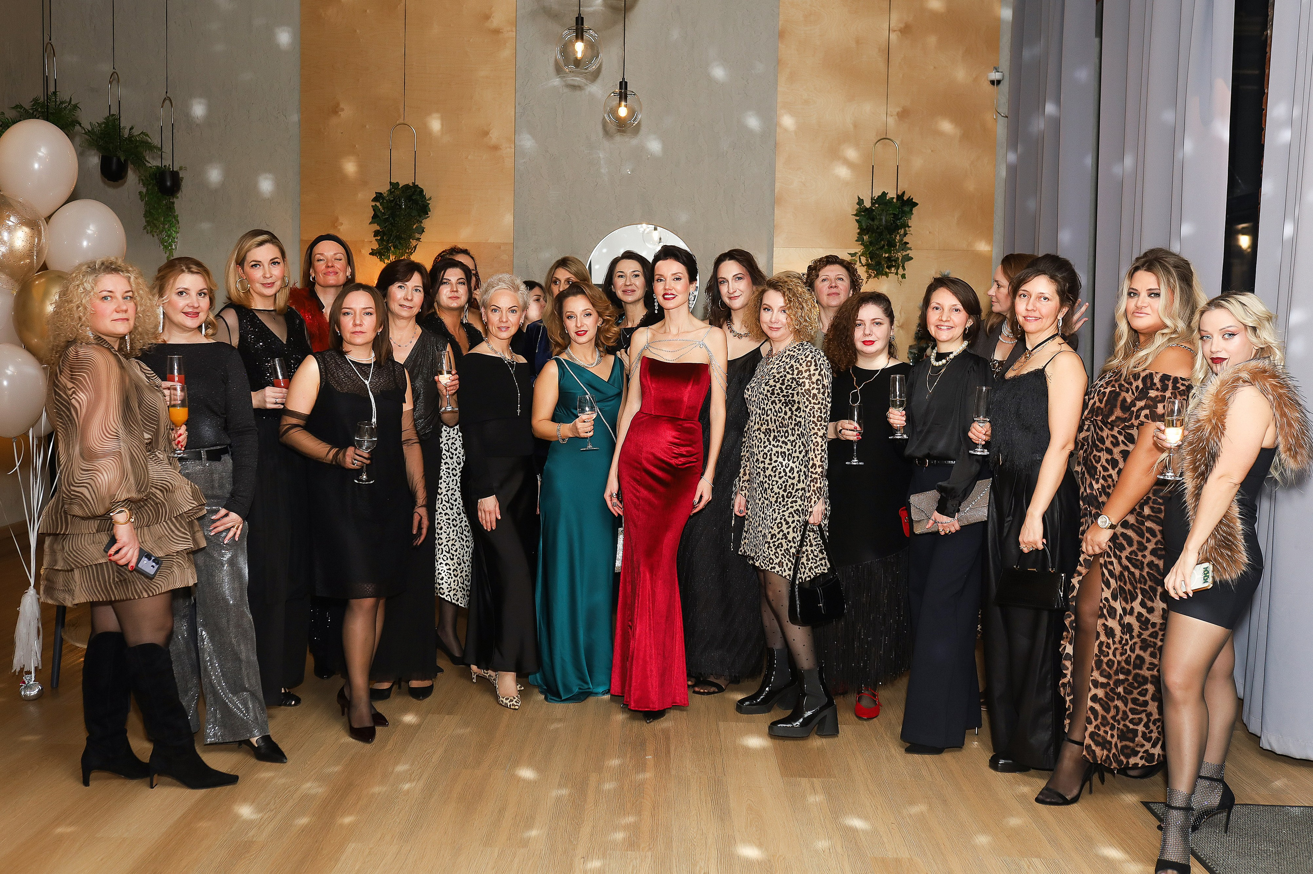 Новогодняя вечеринка. Визуал для эспертов и блогеров