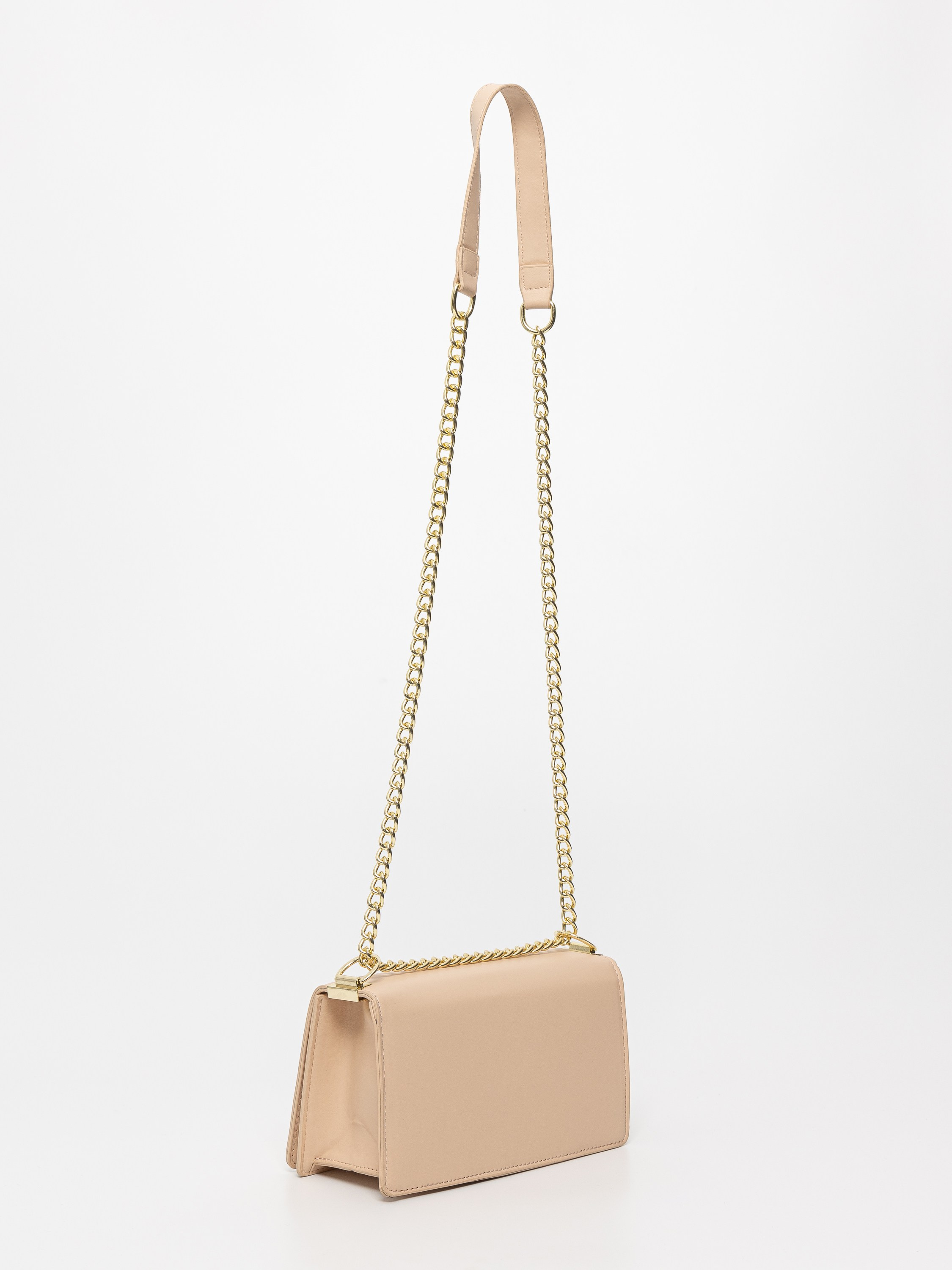 Фотосъемка сумок для маркетплейсов. Алексей Темнов — фотограф в Пятигорске