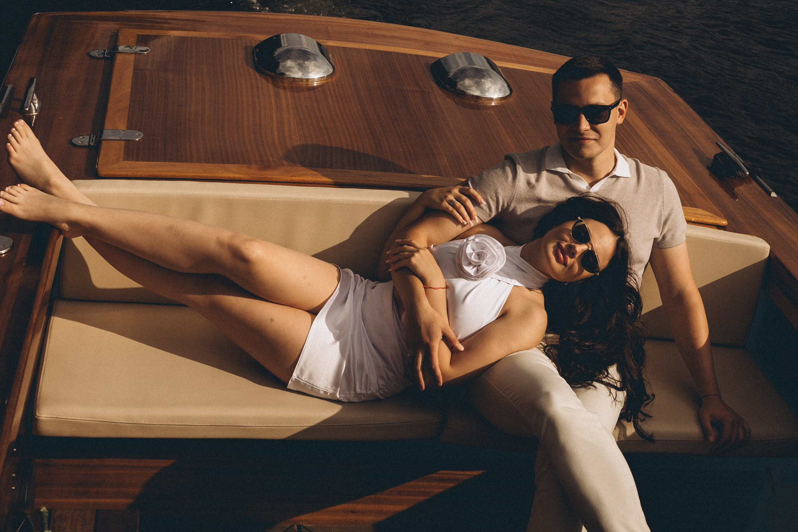 СВАДЕНБНАЯ СЬЕМКА НА КАТЕРЕ ПО КАНАЛАМ САНКТ-ПЕТЕРБУРГА И В АКВАТОРИИ НЕВЫ. Профессиональный фотограф, Санкт-Петербург — Виктория Богомолова