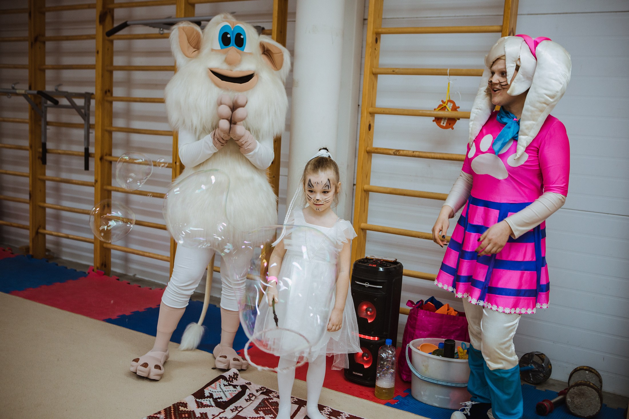 Ника, 5 лет. Батутлет, Волжский. Фотографы в городе Волгограде — Людмила Агеева и Алексей Околелов