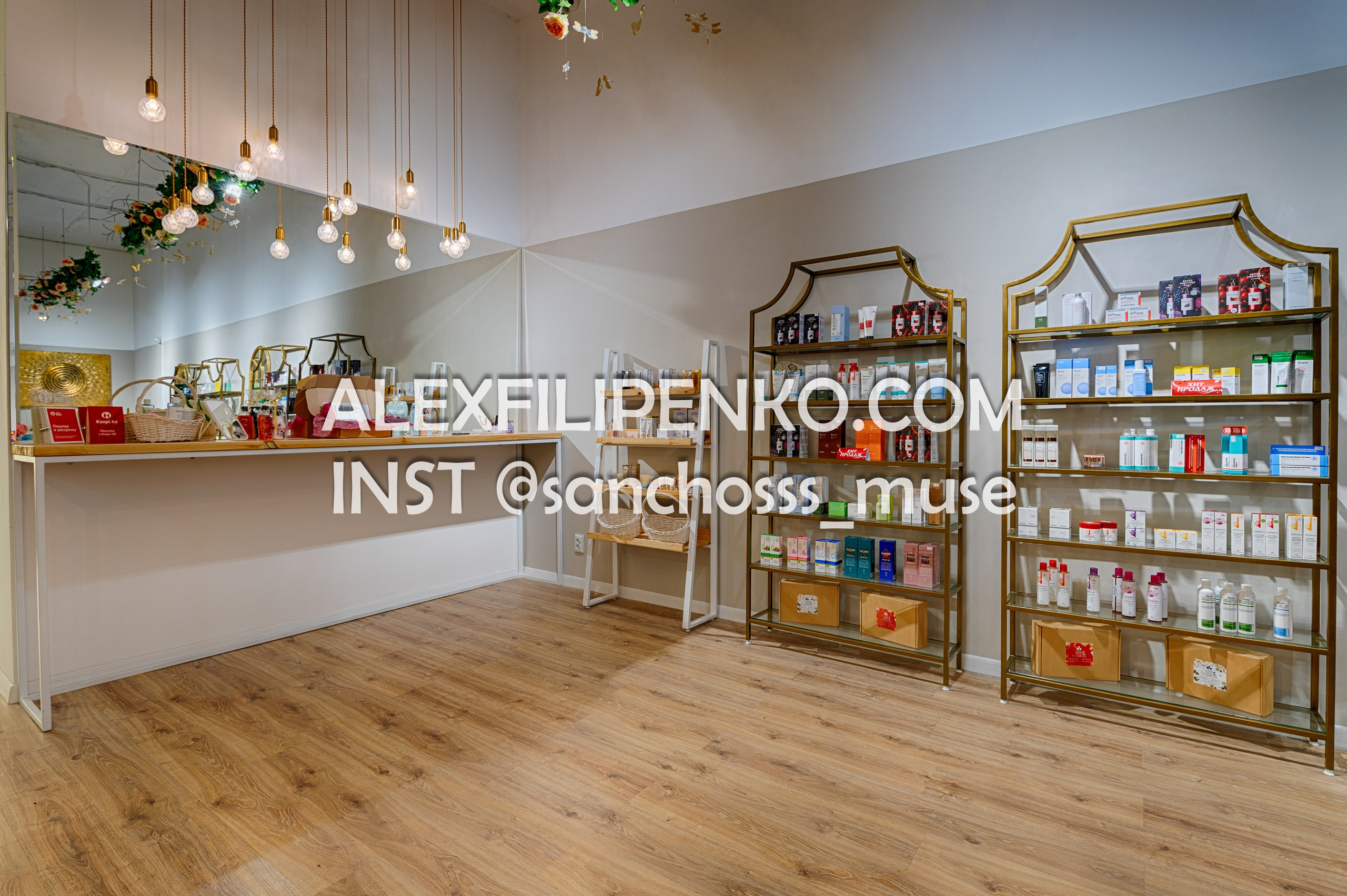Luxe K-COSMETICS, магазина косметики. Фотограф интерьера недвижимости и архитектуры в Астане