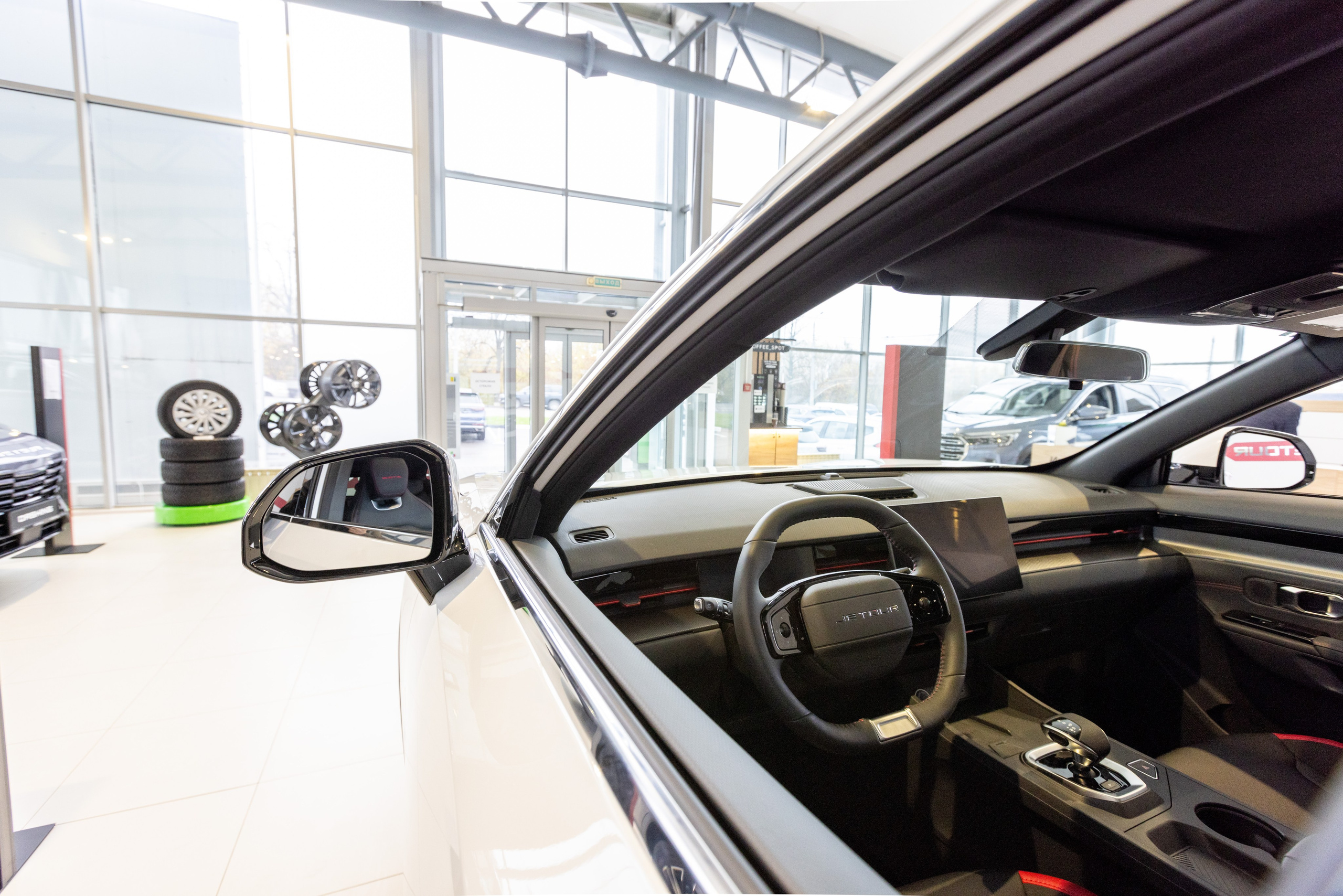 Автосалон Автоимпорт JETOUR. Фотограф в Туле Крупский АнДРей. Фотостудия «КАДР71» в Туле