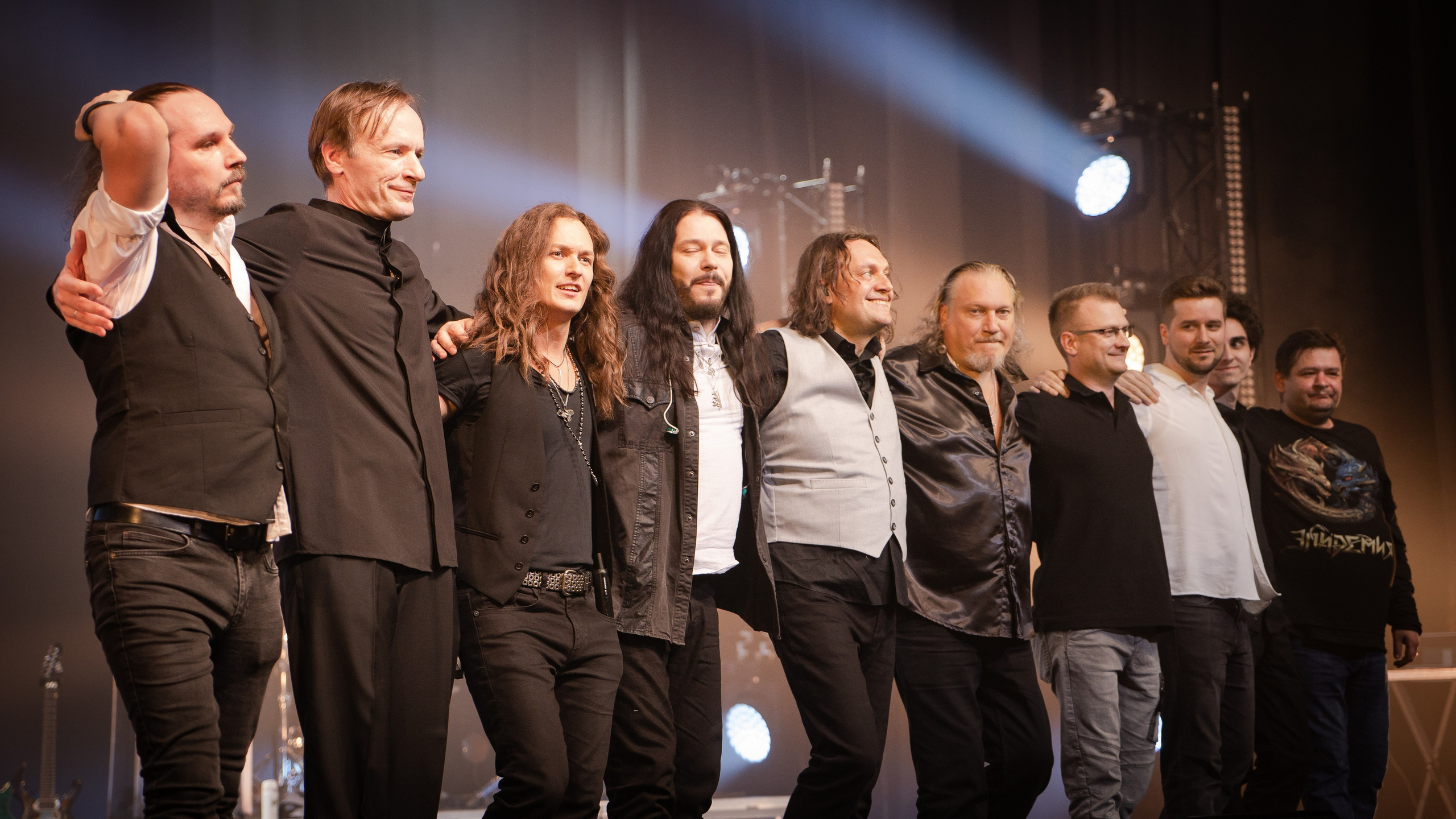 Эпидемия. Симфоническая рукопись. Москва. Фотограф. г. Южно-Сахалинск. Олег Толстов