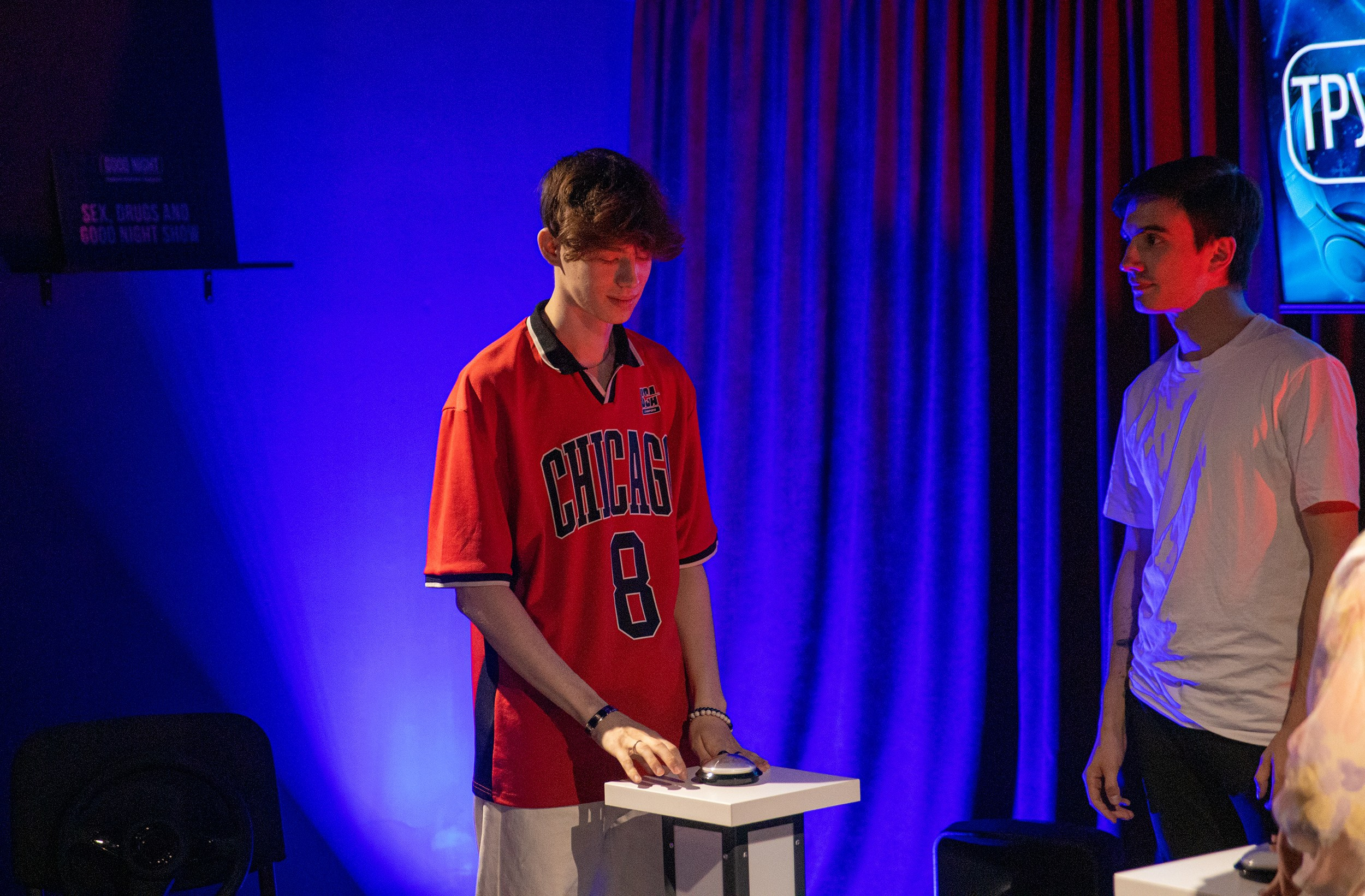 Игра в Good night. Фотограф Тюмень