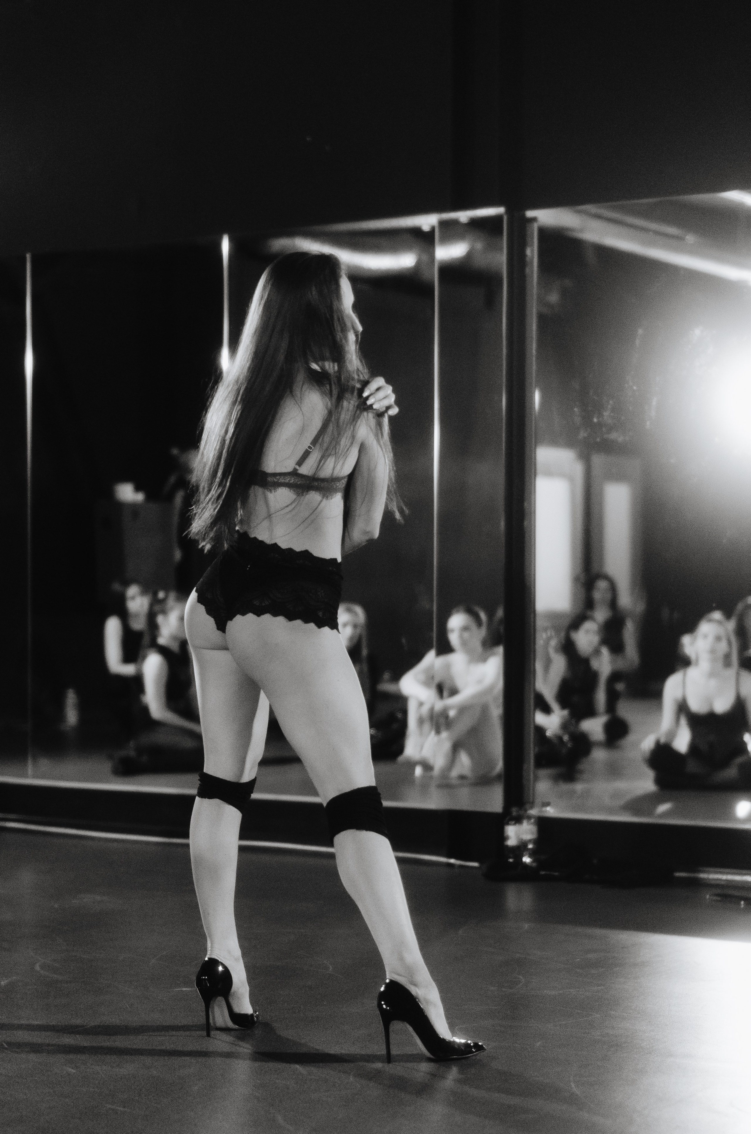 Мастер-классы по High Heels/Girly hip-hop от Оксаны ATTA. Денисова Аля — фотограф для парных съемок и индивидуальных историй в Барнауле