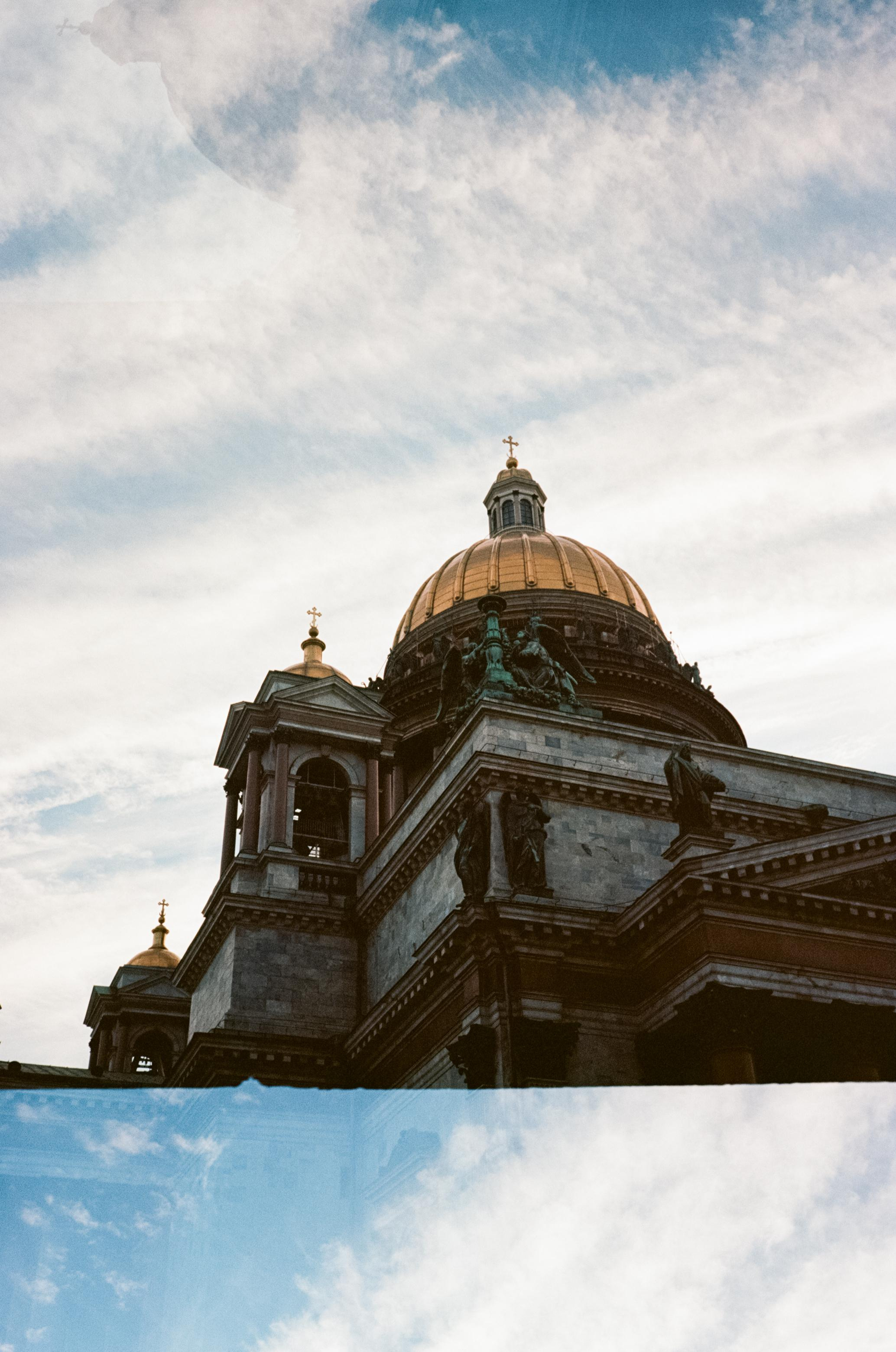 Праздничный Санкт-Петербург. Исаакиевский Собор, Эрмитаж и Нева. Фотограф-документалист Мария Осокина