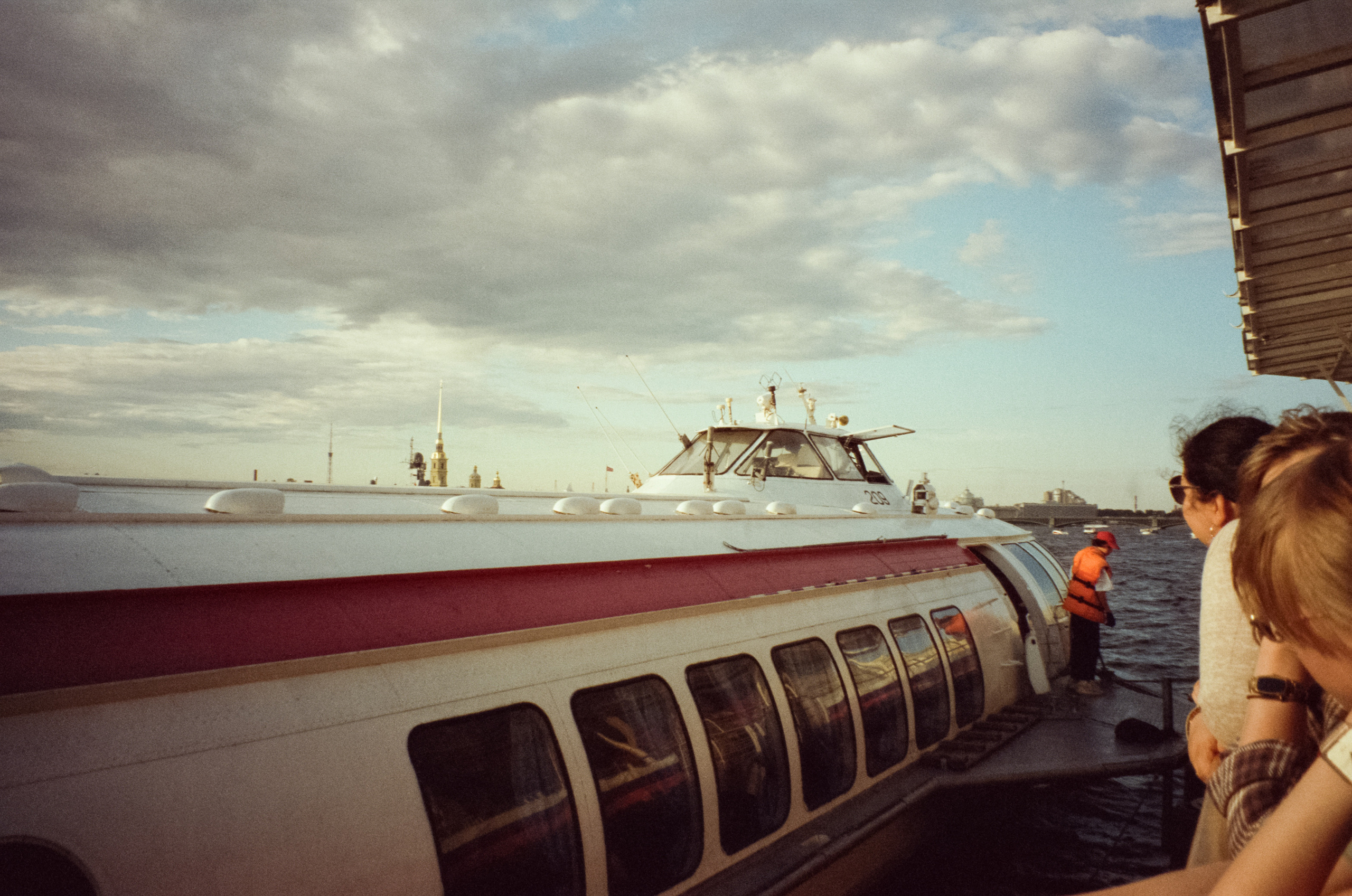 Вечерний Питер и утро нового дня. Фотограф-документалист Мария Осокина