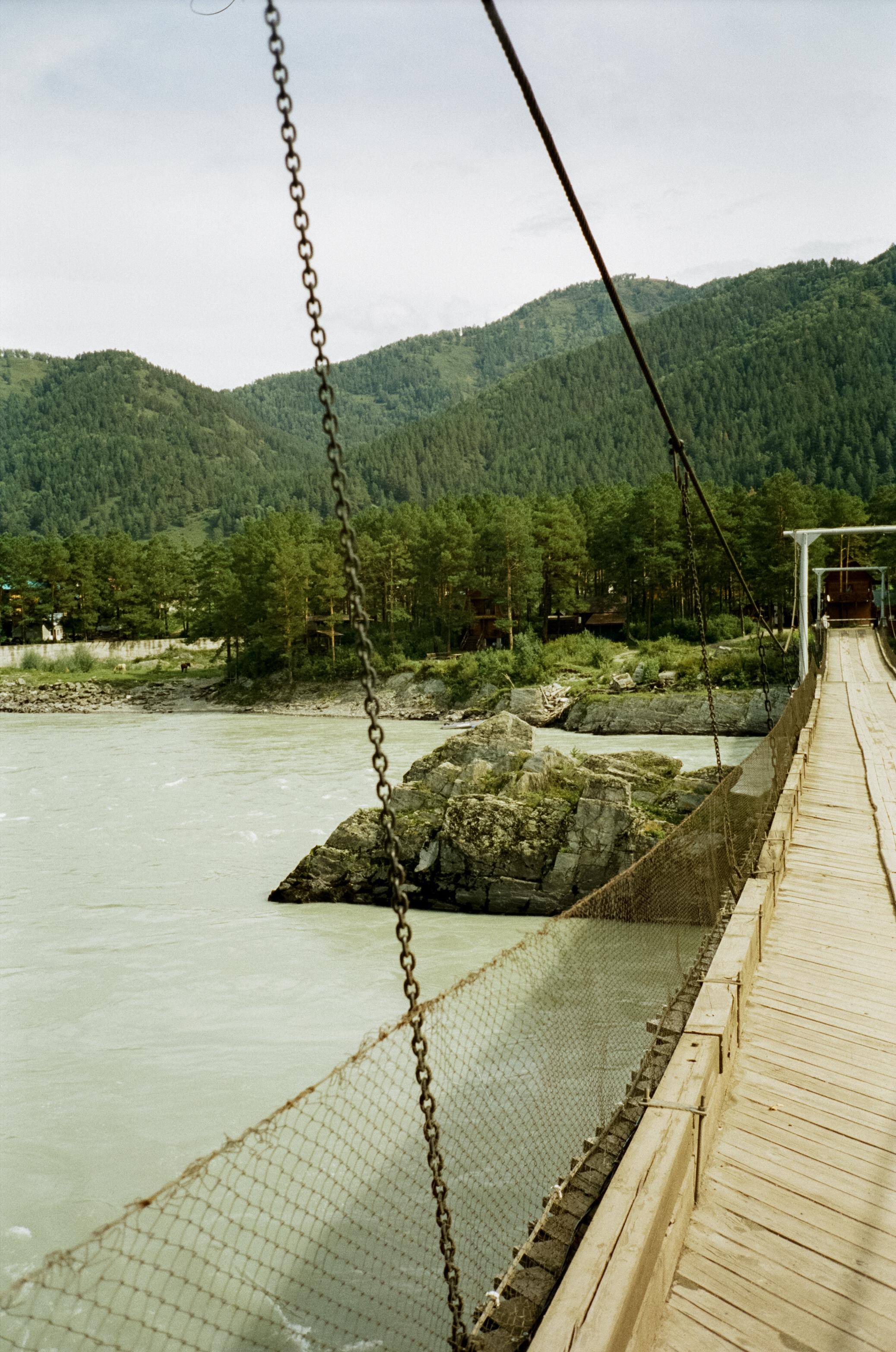 Мосты к Камышлинскому водопаду и Зубам Дракона. Фотограф-документалист Мария Осокина