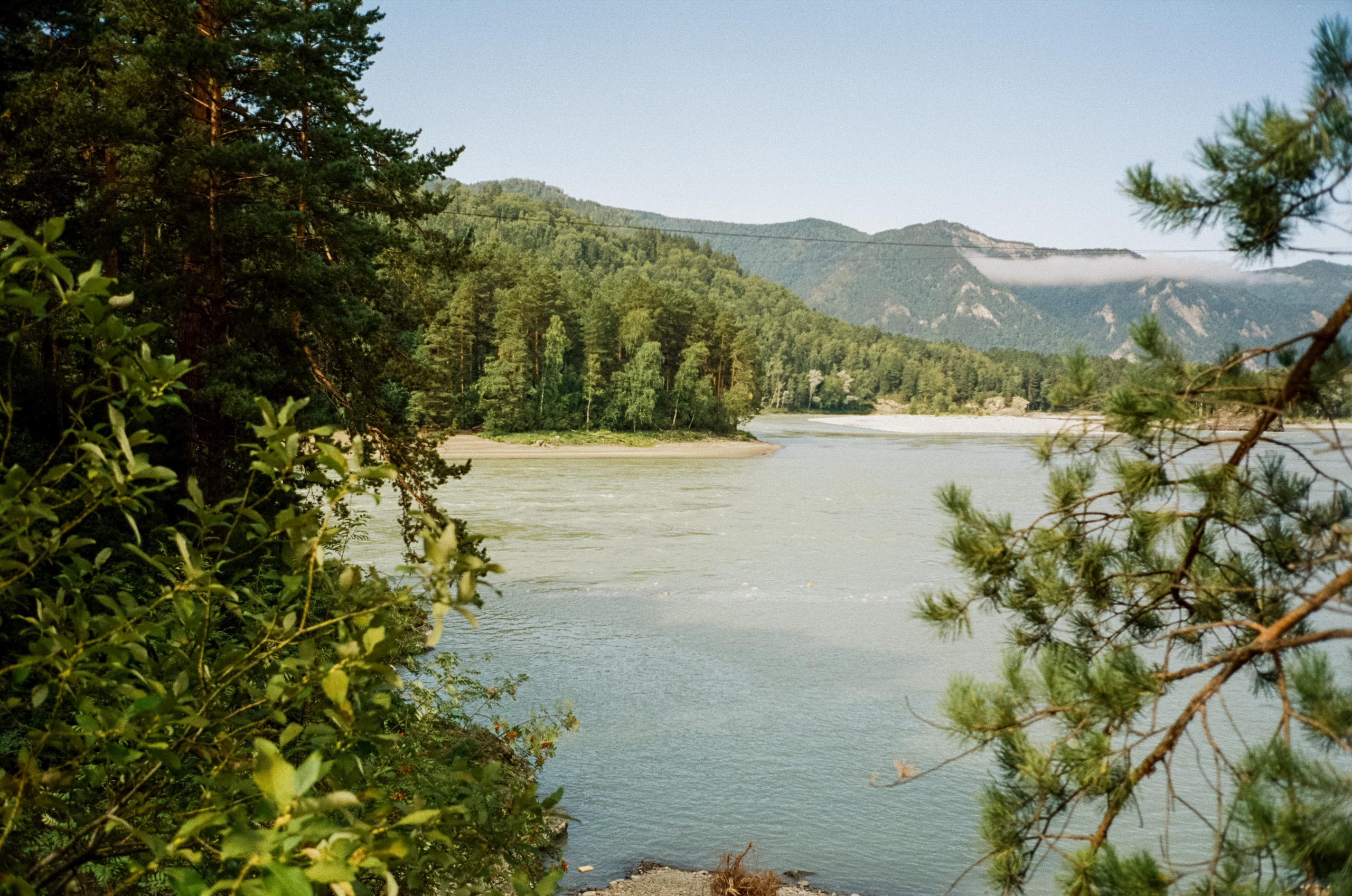 Кызыл-Таш на Катуни. Центр Чуйского тракта, 488 км. Фотограф-документалист Мария Осокина