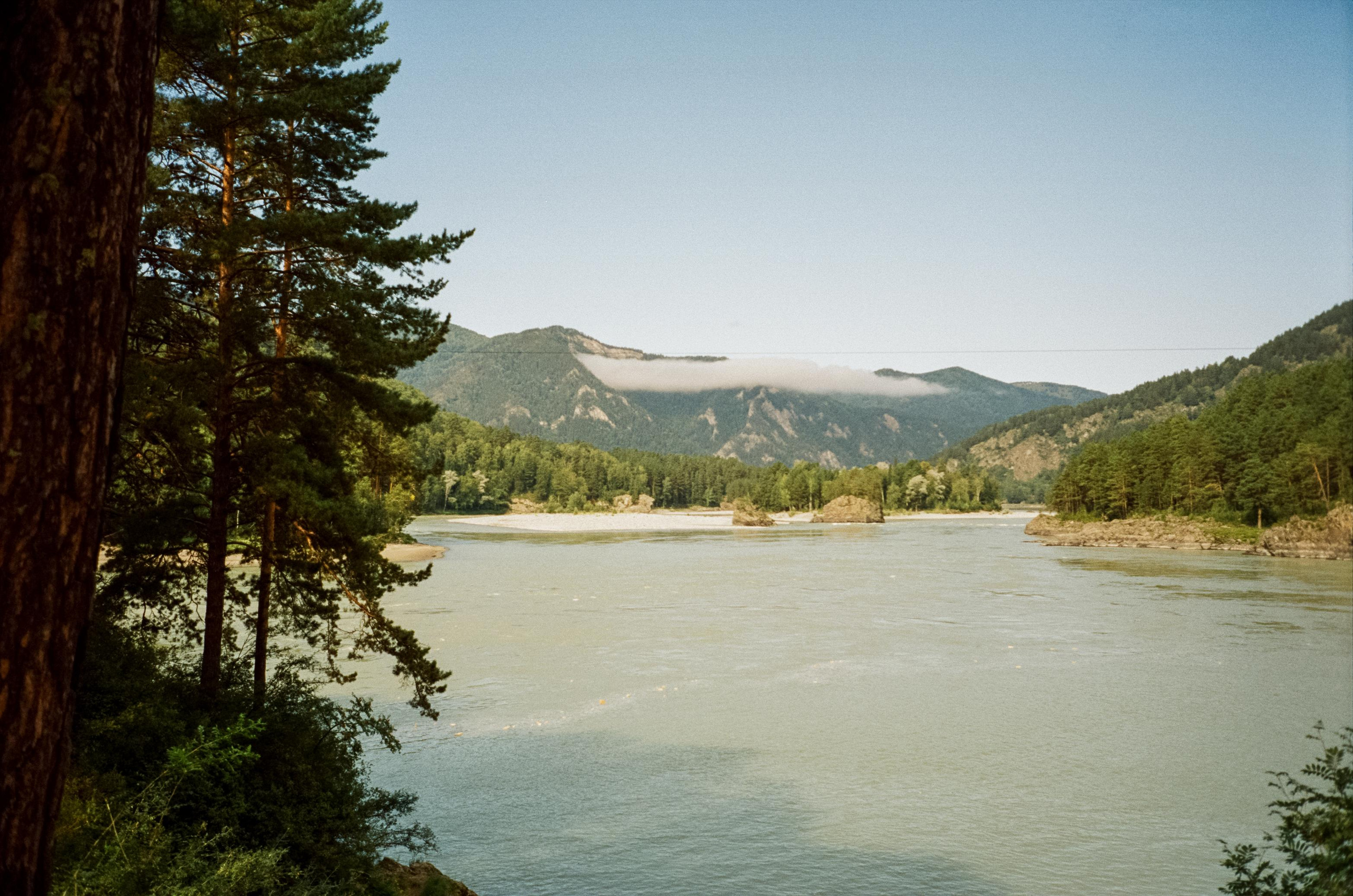 Кызыл-Таш на Катуни. Центр Чуйского тракта, 488 км. Фотограф-документалист Мария Осокина
