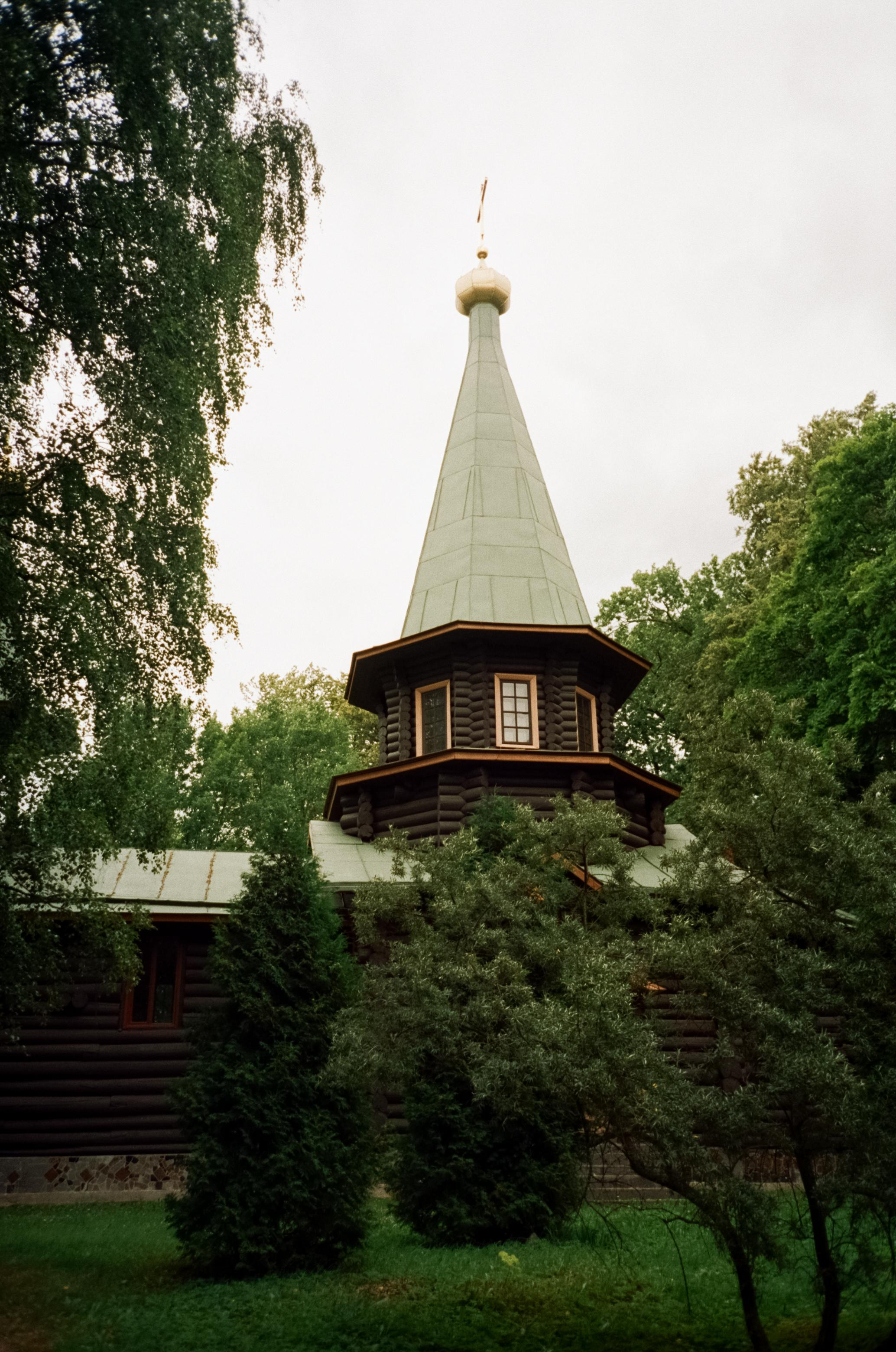 Маяк Вуохенсало и деревянная церковь в Плодовом. Фотограф-документалист Мария Осокина