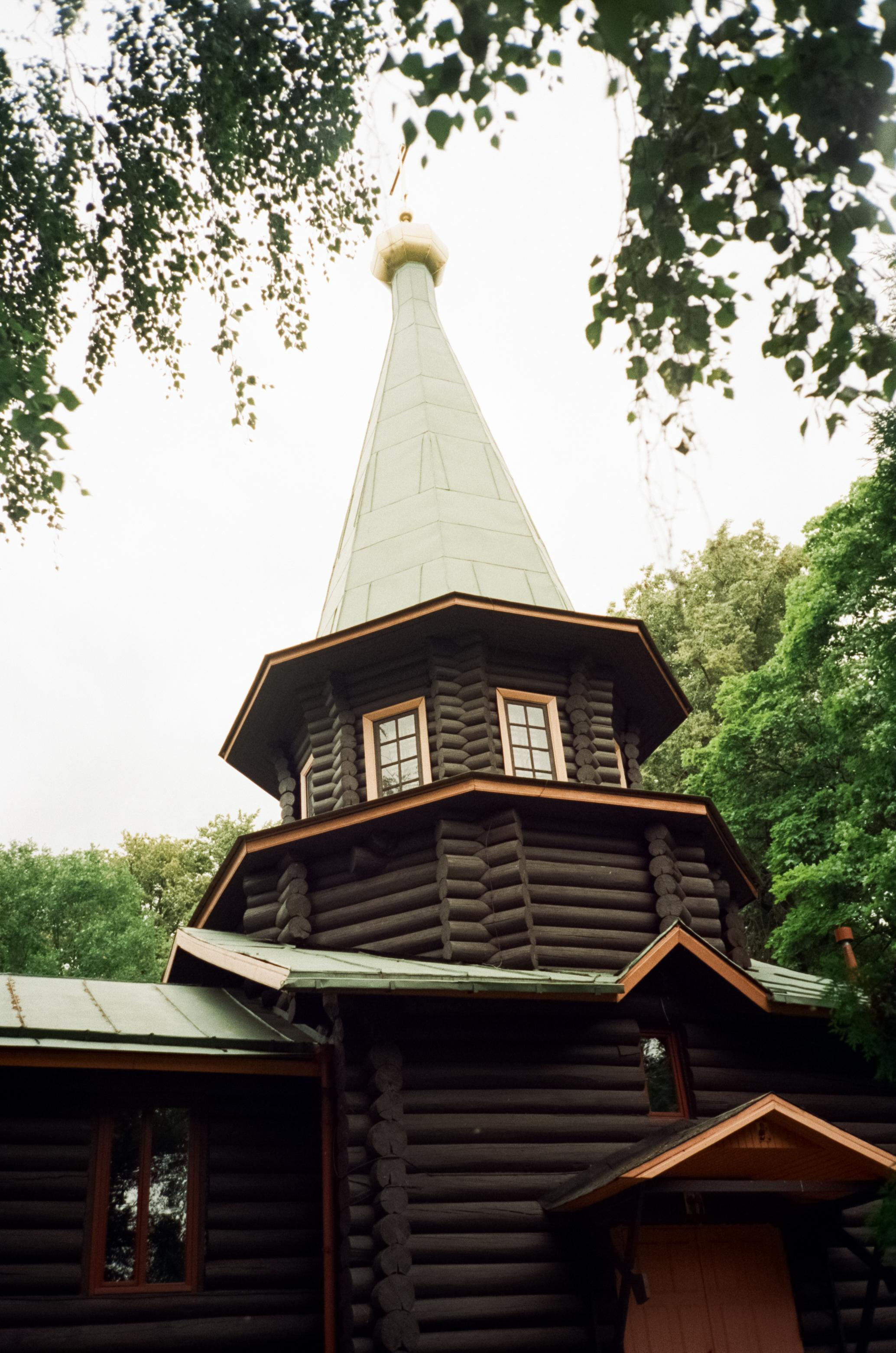 Маяк Вуохенсало и деревянная церковь в Плодовом. Фотограф-документалист Мария Осокина