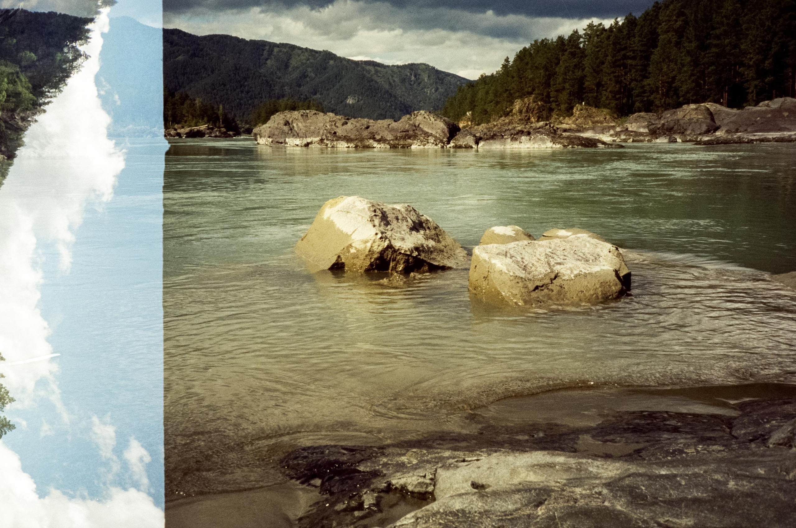 База Благодать на реке Куюм и Кедровый остров на Катуни. Фотограф-документалист Мария Осокина