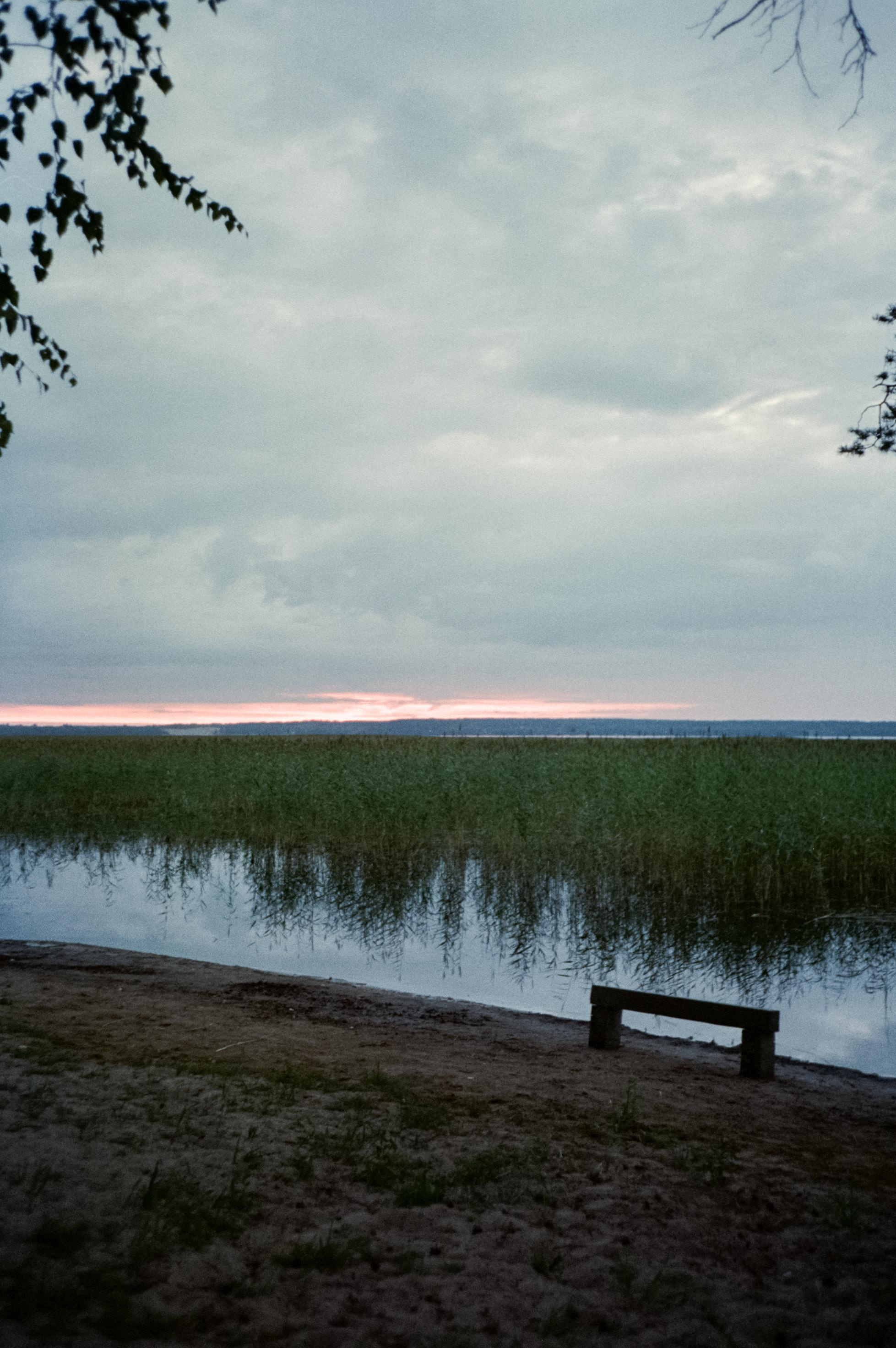 Маяк Вуохенсало в Golden Hour и озеро Отрадное на рассвете. Фотограф-документалист Мария Осокина