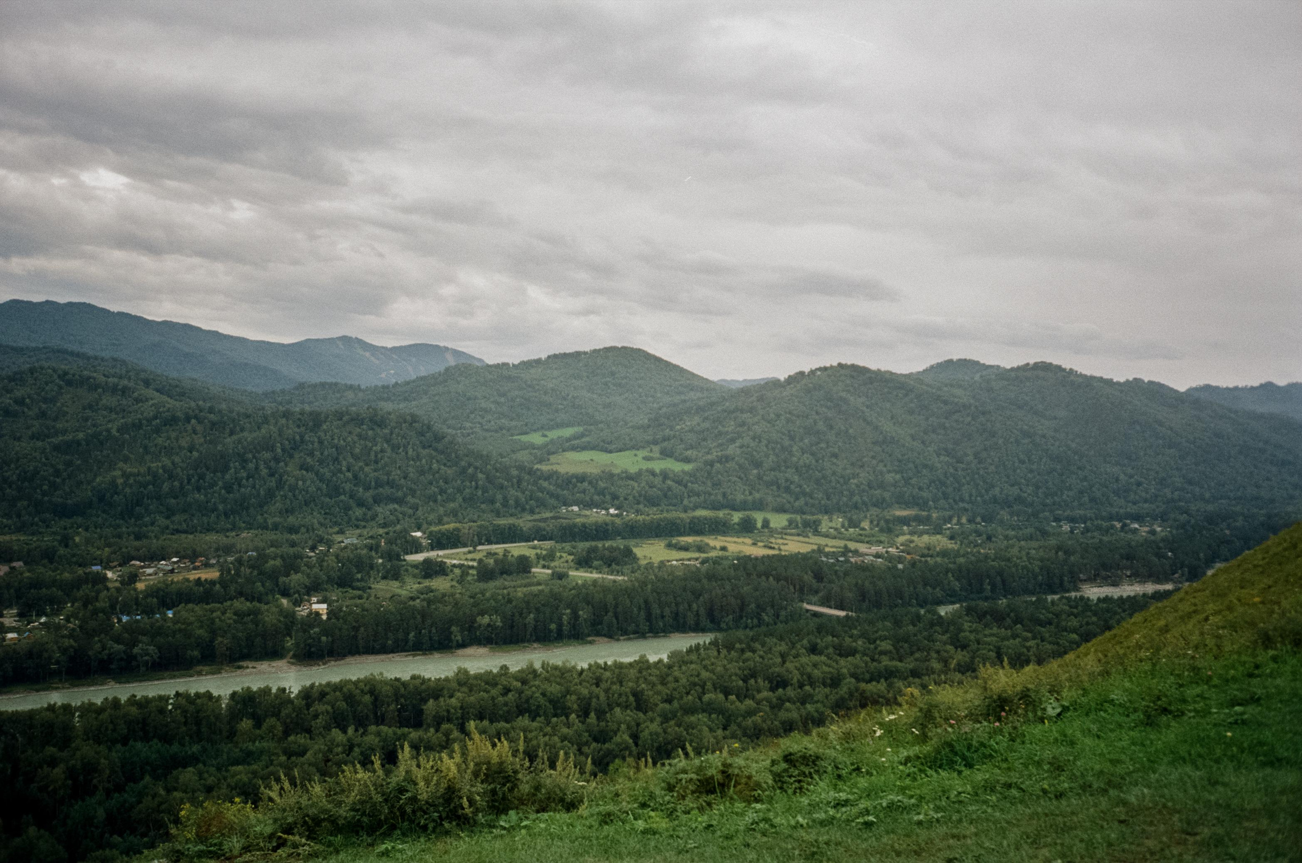 Гора Чертов Палец в селе Катунь. Фотограф-документалист Мария Осокина