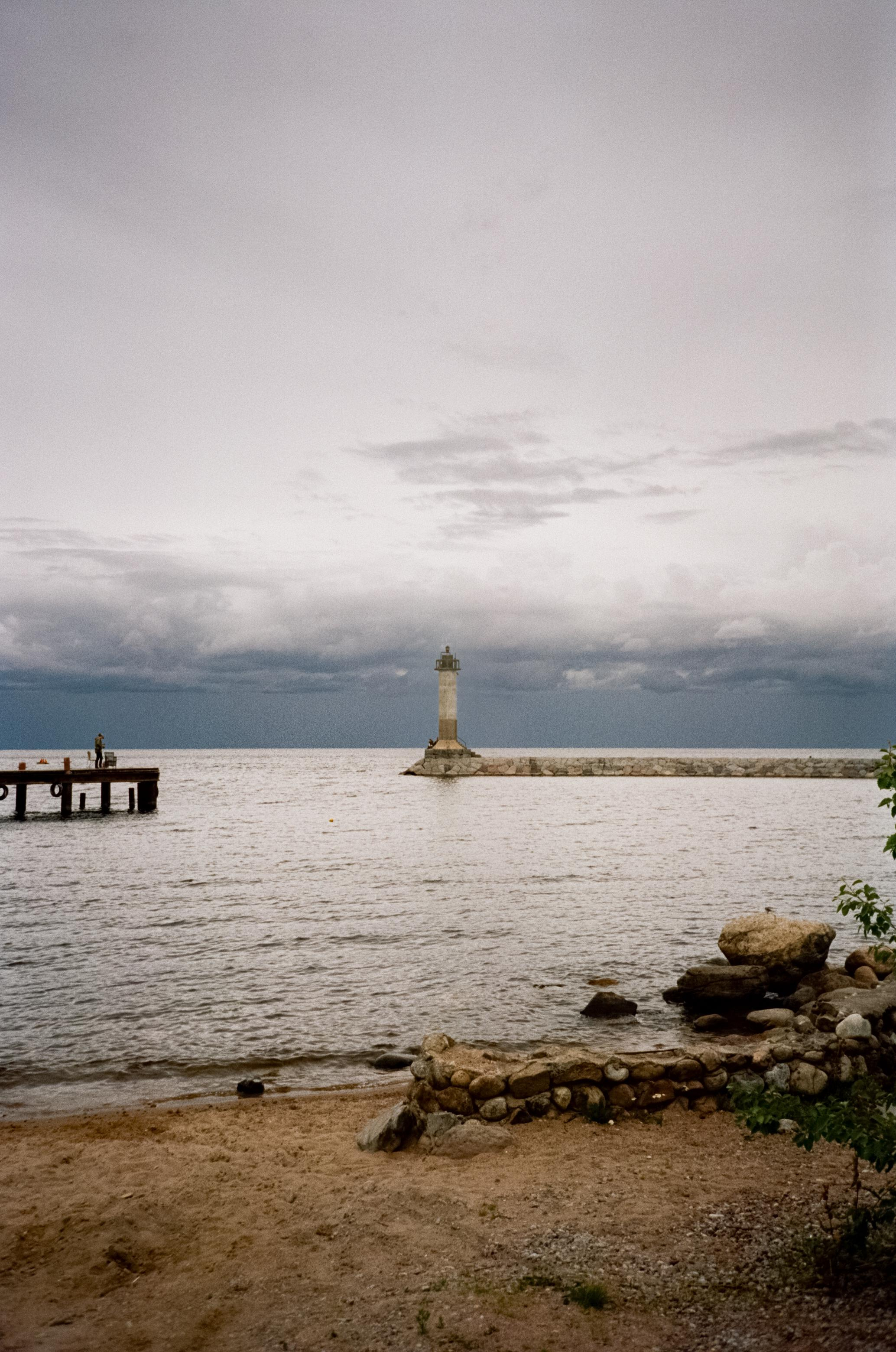 Маяк Вуохенсало и деревянная церковь в Плодовом. Фотограф-документалист Мария Осокина