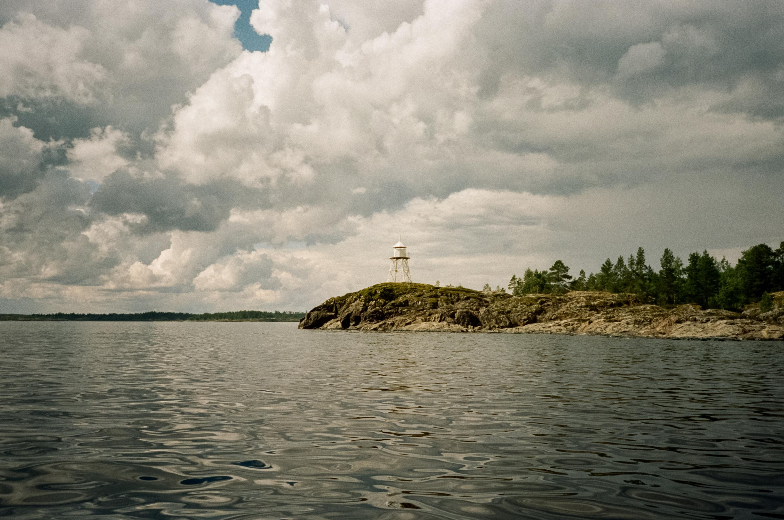 Ладожские шкеры. Прогулка на катере к островам. Фотограф-документалист Мария Осокина