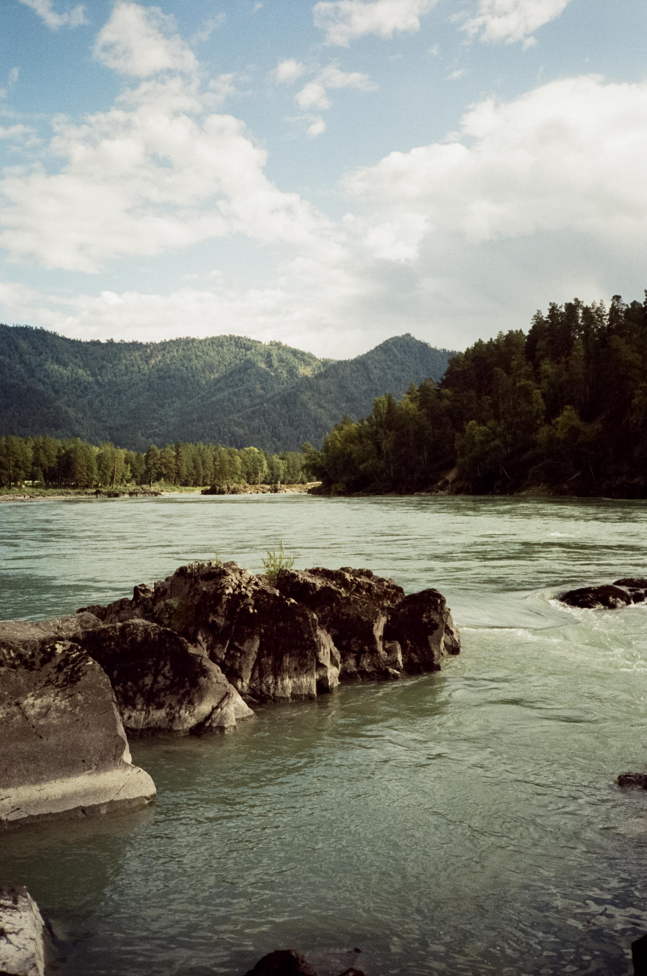 Coffee bus на Чемальском тракте и база Голубые озера. Фотограф-документалист Мария Осокина
