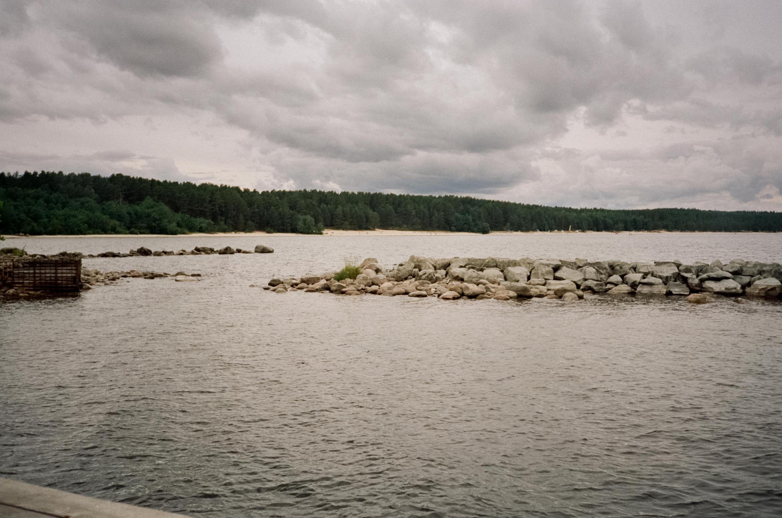Маяк Вуохенсало и деревянная церковь в Плодовом. Фотограф-документалист Мария Осокина