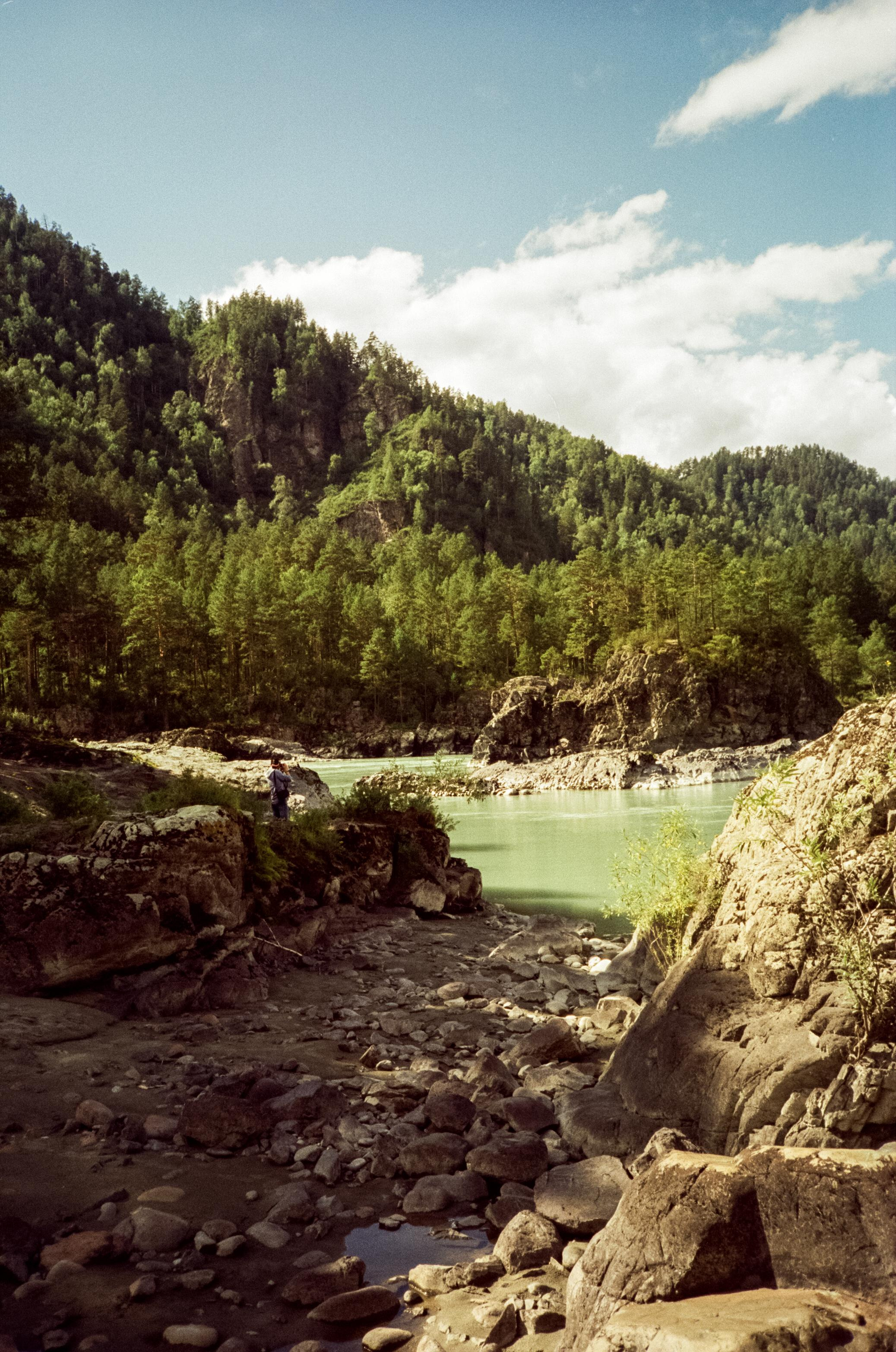 База Благодать на реке Куюм и Кедровый остров на Катуни. Фотограф-документалист Мария Осокина