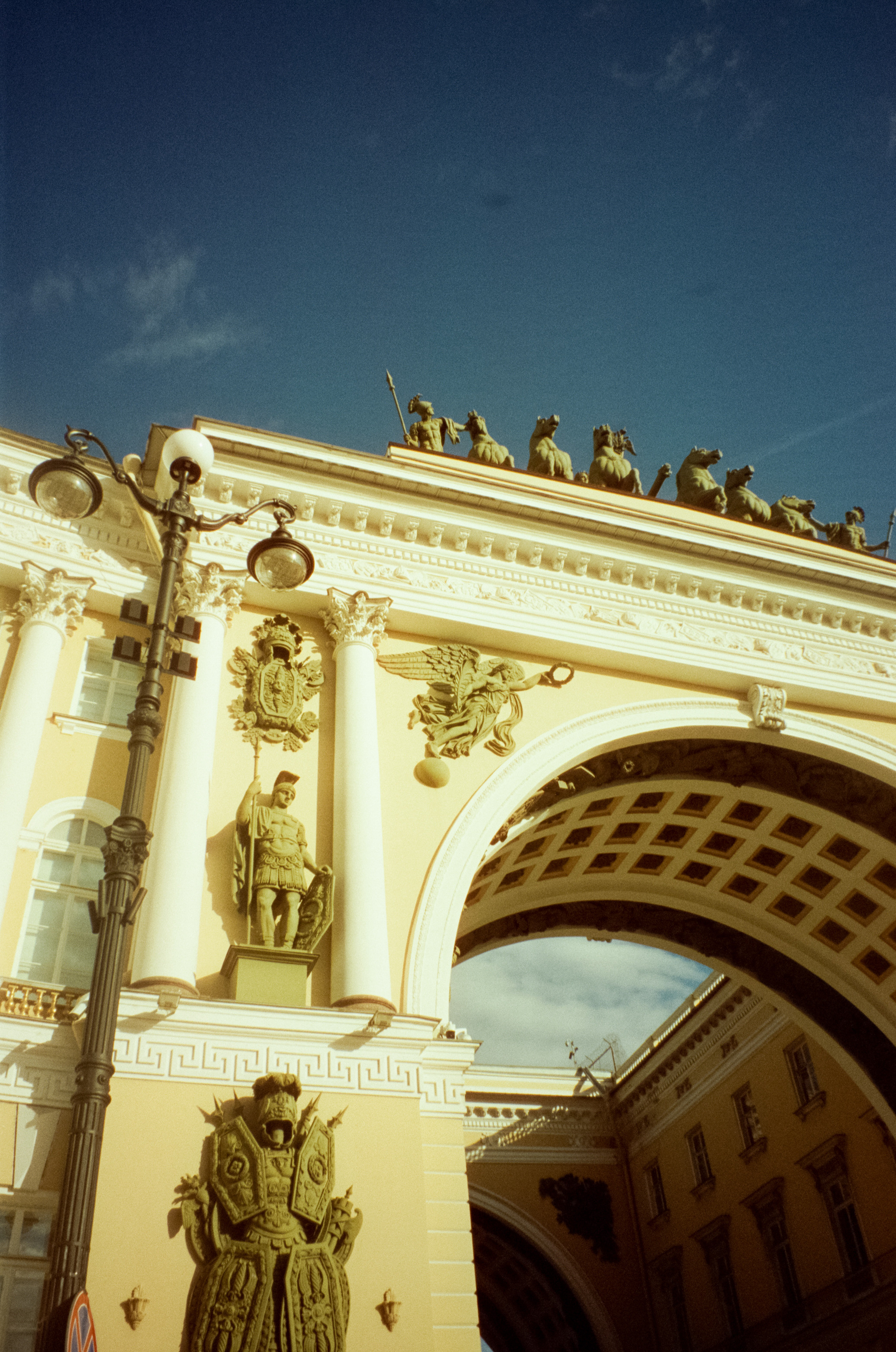 Прогулка по Питеру в солнечный день. Фотограф-документалист Мария Осокина