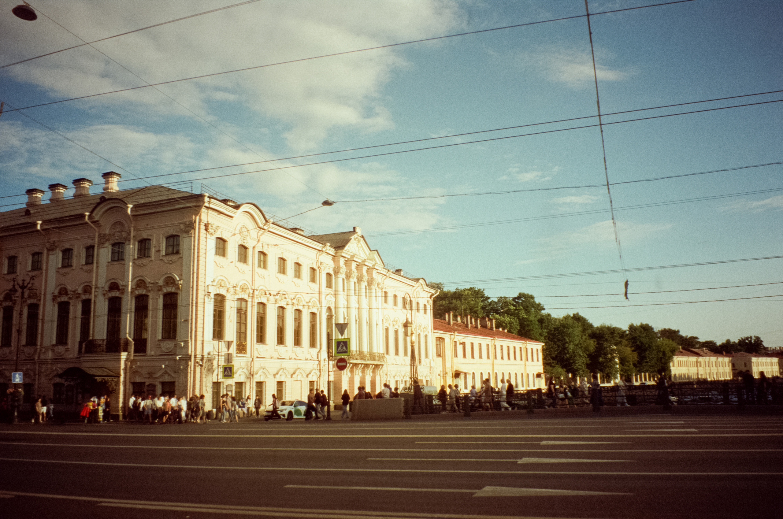 Прогулка по Питеру в солнечный день. Фотограф-документалист Мария Осокина