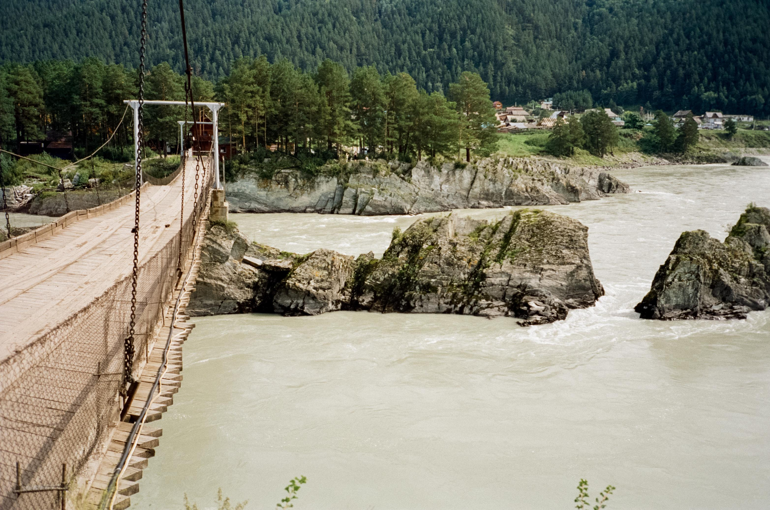Мосты к Камышлинскому водопаду и Зубам Дракона. Фотограф-документалист Мария Осокина
