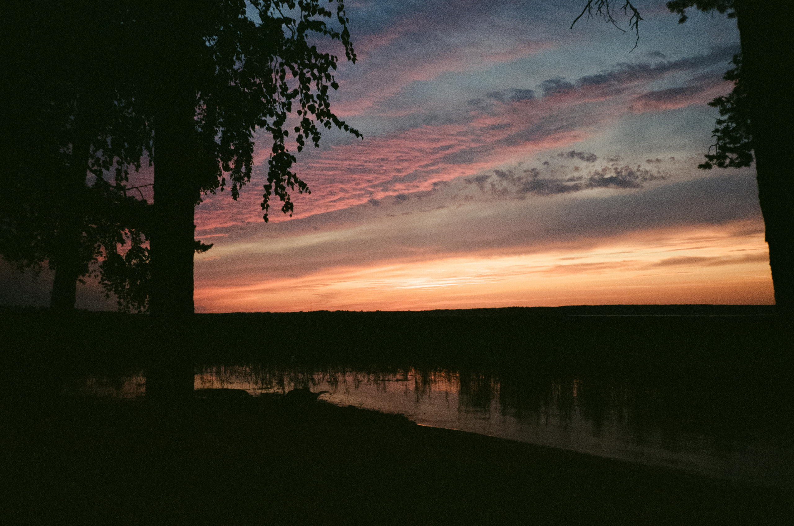 Рассветы и закаты на озере Отрадное. Фотограф-документалист Мария Осокина