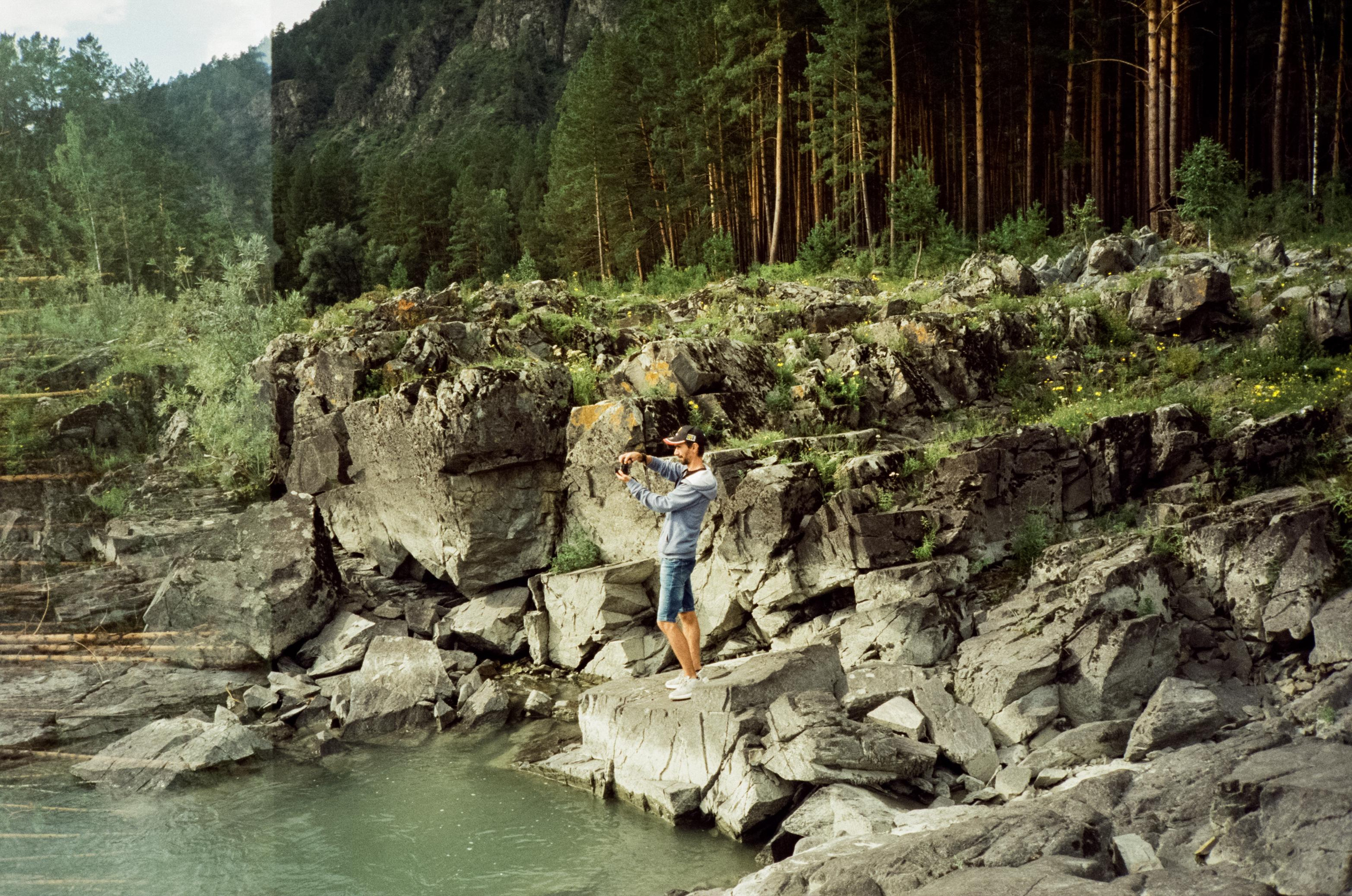Coffee bus на Чемальском тракте и база Голубые озера. Фотограф-документалист Мария Осокина