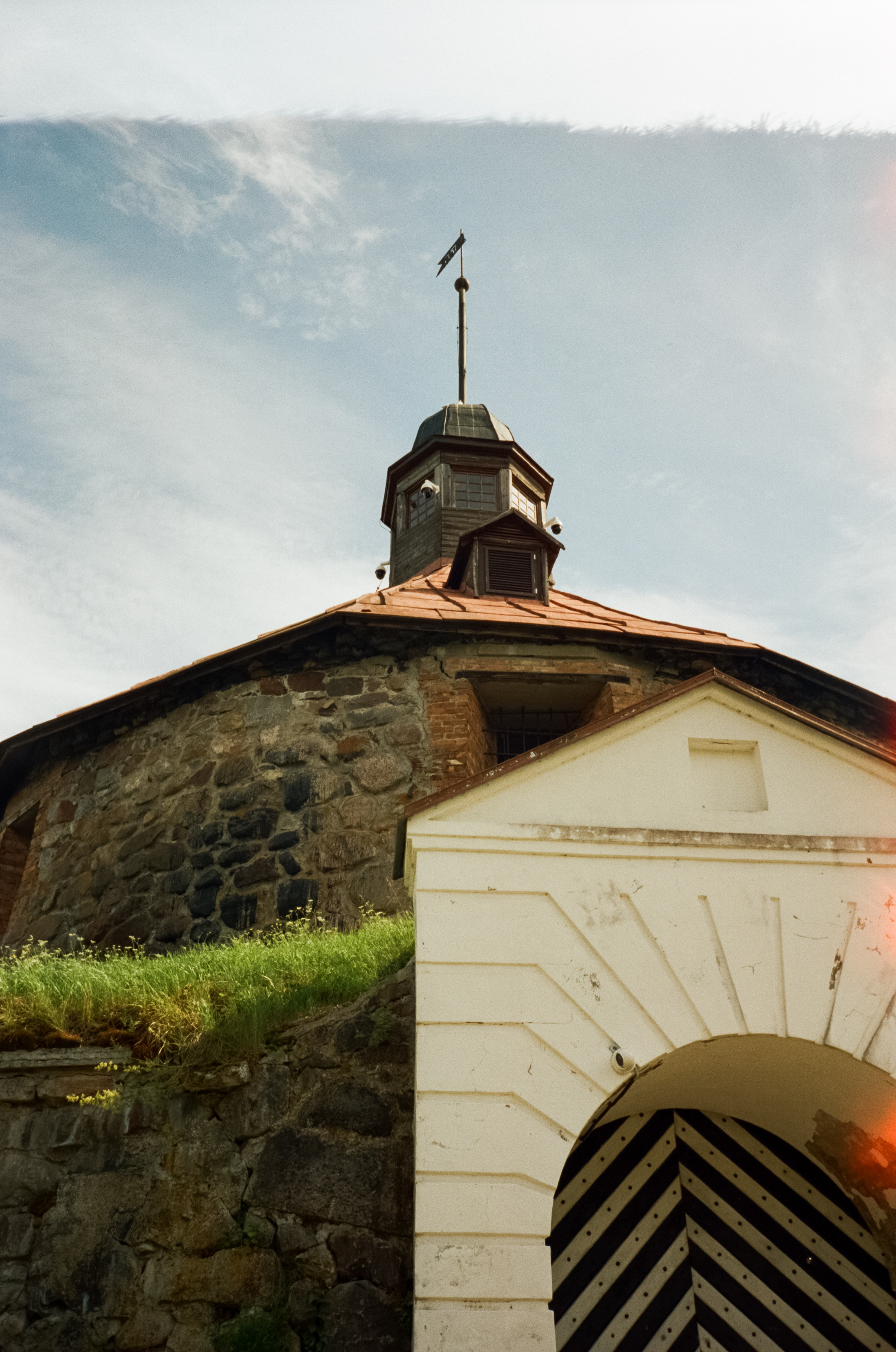 Прогулка по Приозерску: Причал Валаамского монастыря и крепость Корела. Фотограф-документалист Мария Осокина