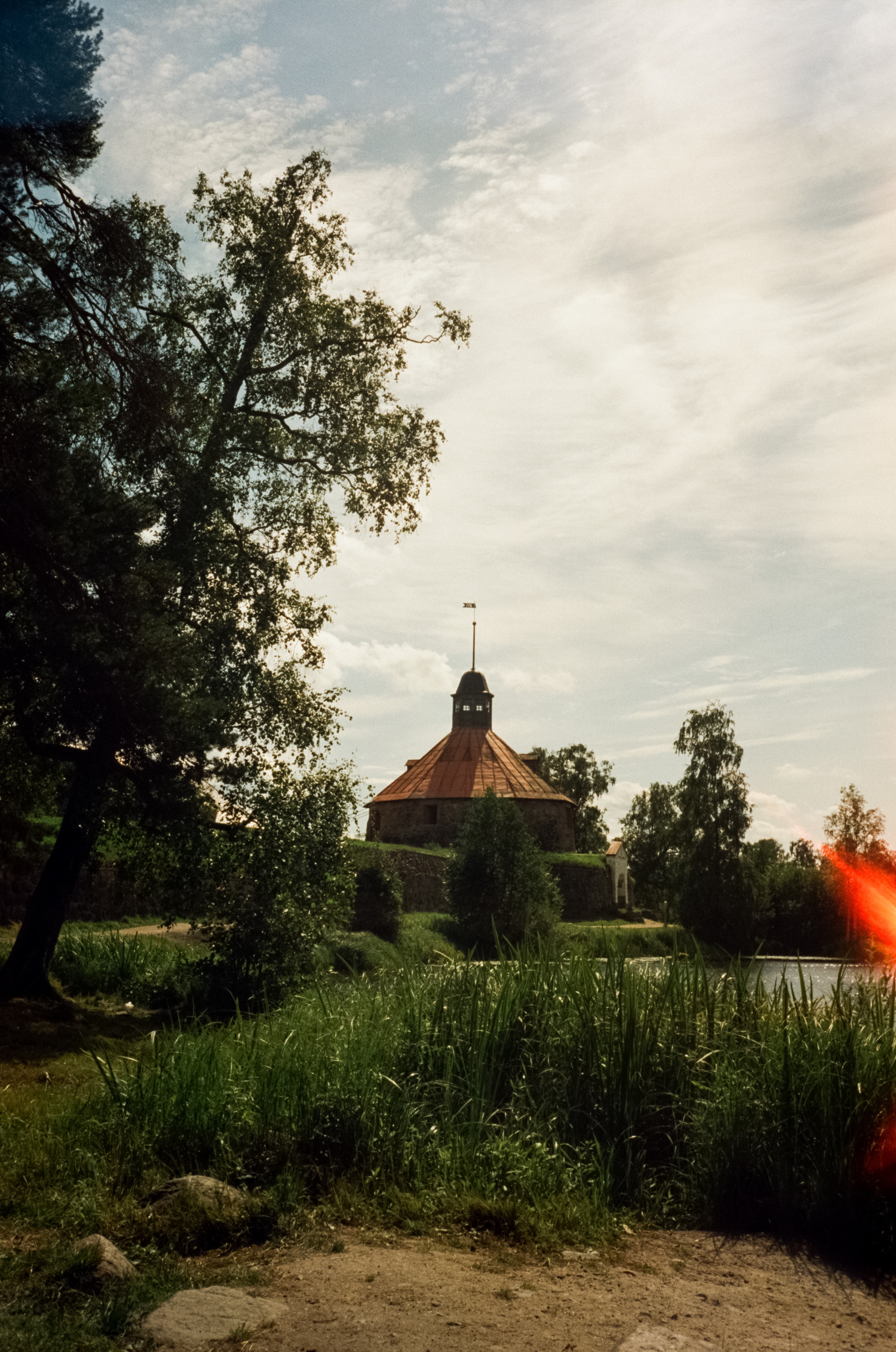 Прогулка по Приозерску: Причал Валаамского монастыря и крепость Корела. Фотограф-документалист Мария Осокина