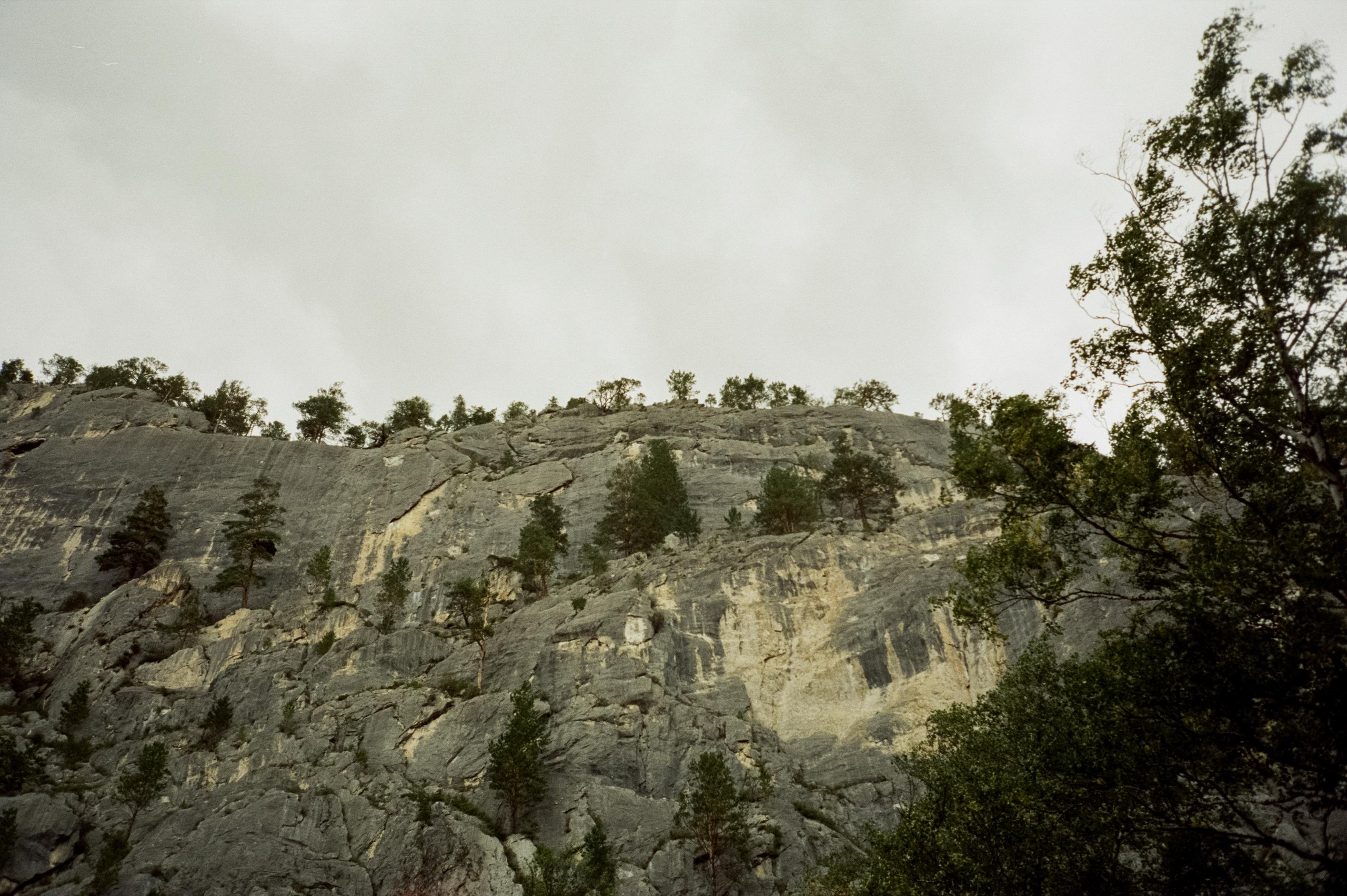Урочище Чечкыш. Виды на Заячий остров и Разбитое сердце Катуни. Водопа. Фотограф-документалист Мария Осокина