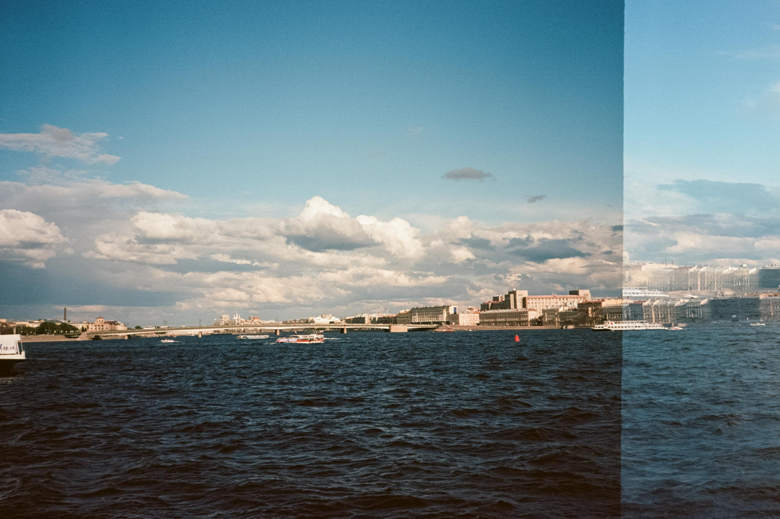 Питер. Крейсер Аврора и набережная Невы накануне дня ВМФ. Фотограф-документалист Мария Осокина