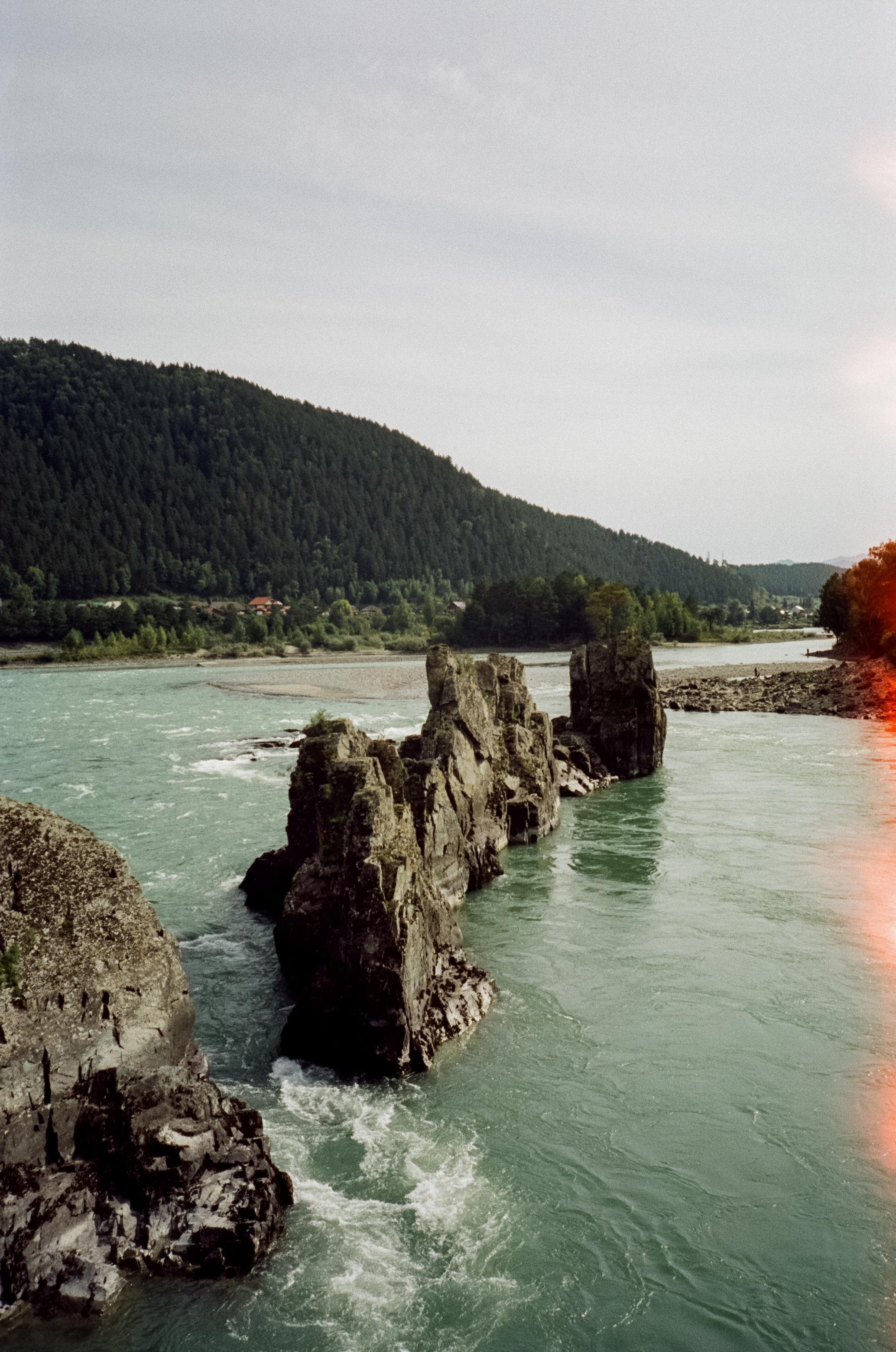 Бережок и Сила Алтая на Катуни. Зубы Дракона. Фотограф-документалист Мария Осокина