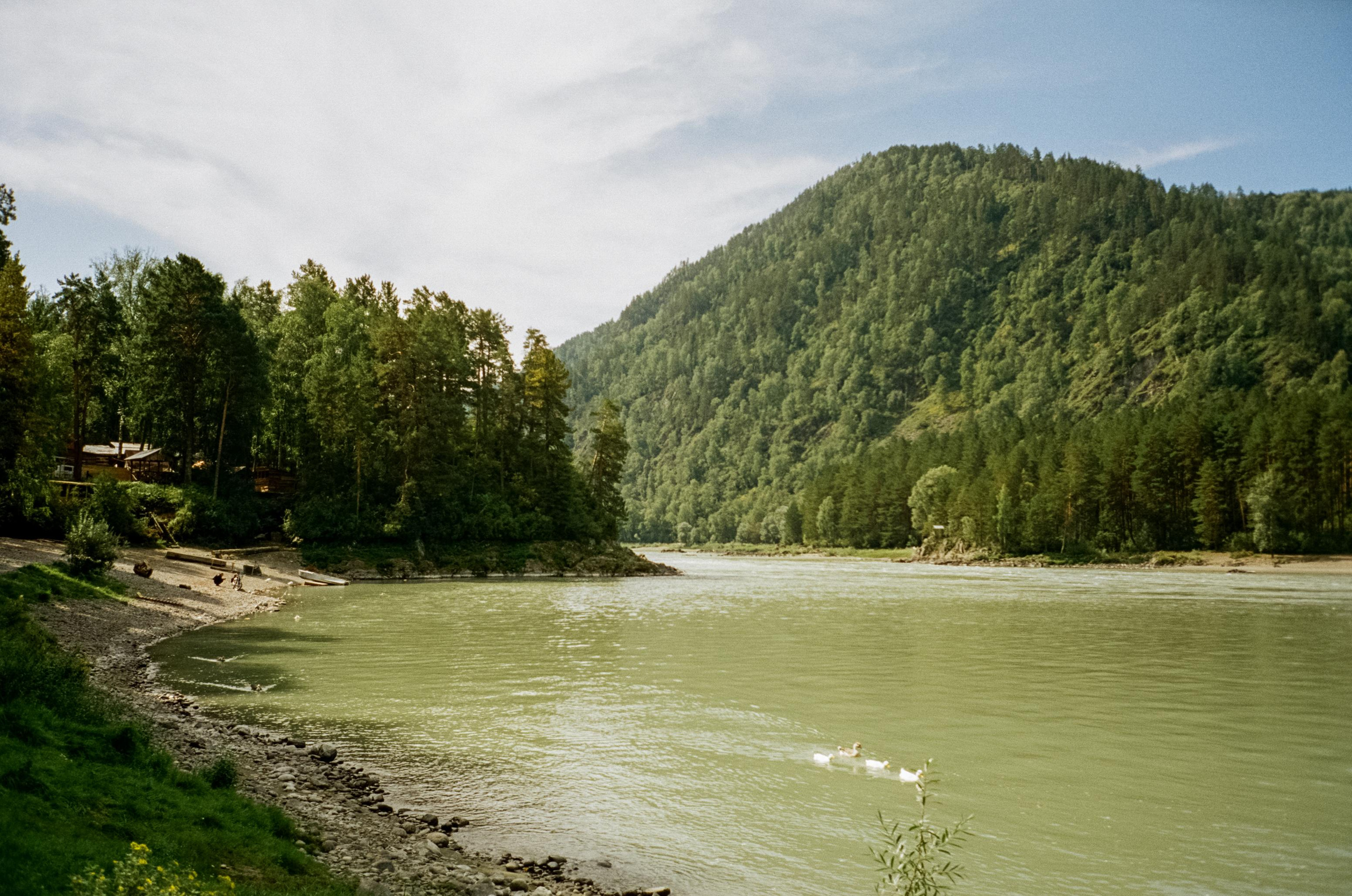 Кызыл-Таш на Катуни. Центр Чуйского тракта, 488 км. Фотограф-документалист Мария Осокина